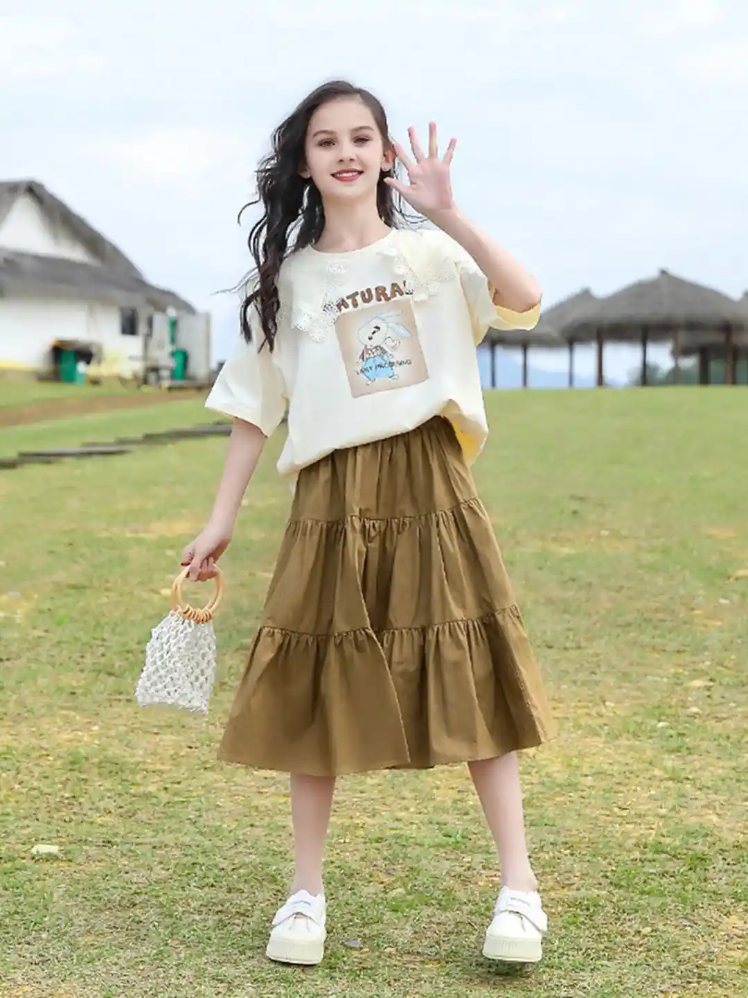 Buy INCLUD Girls Printed T-shirt With Skirt Clothing Set for