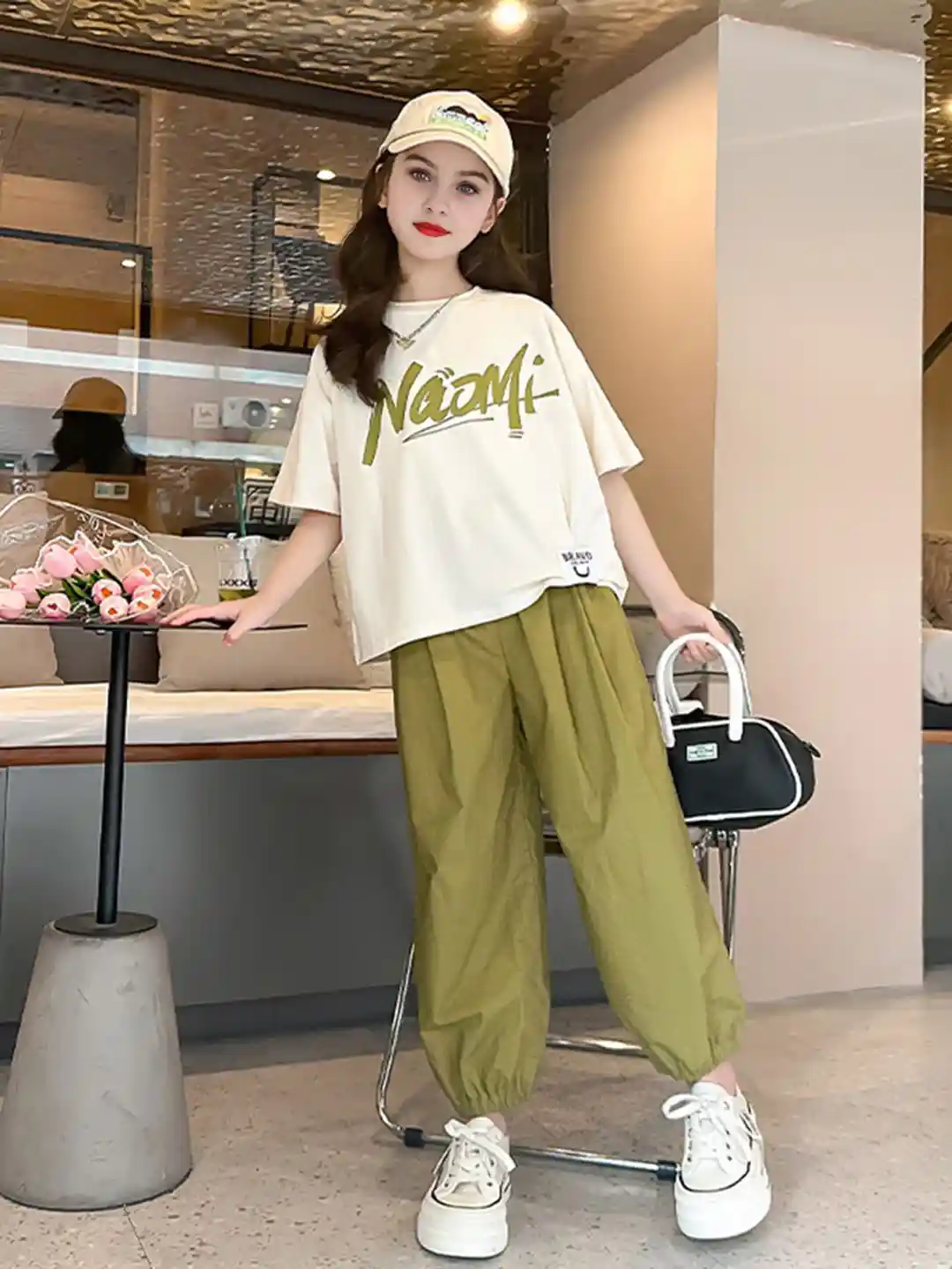 Buy INCLUD Girls Printed T-shirt With Trousers Clothing Set for