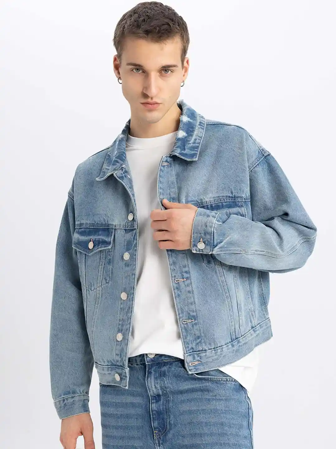 Buy DeFacto Men Abstract Printed Cotton Crop Denim Jacket