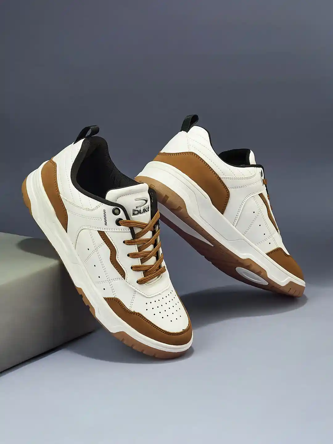 Duke Men Colourblocked Sneakers