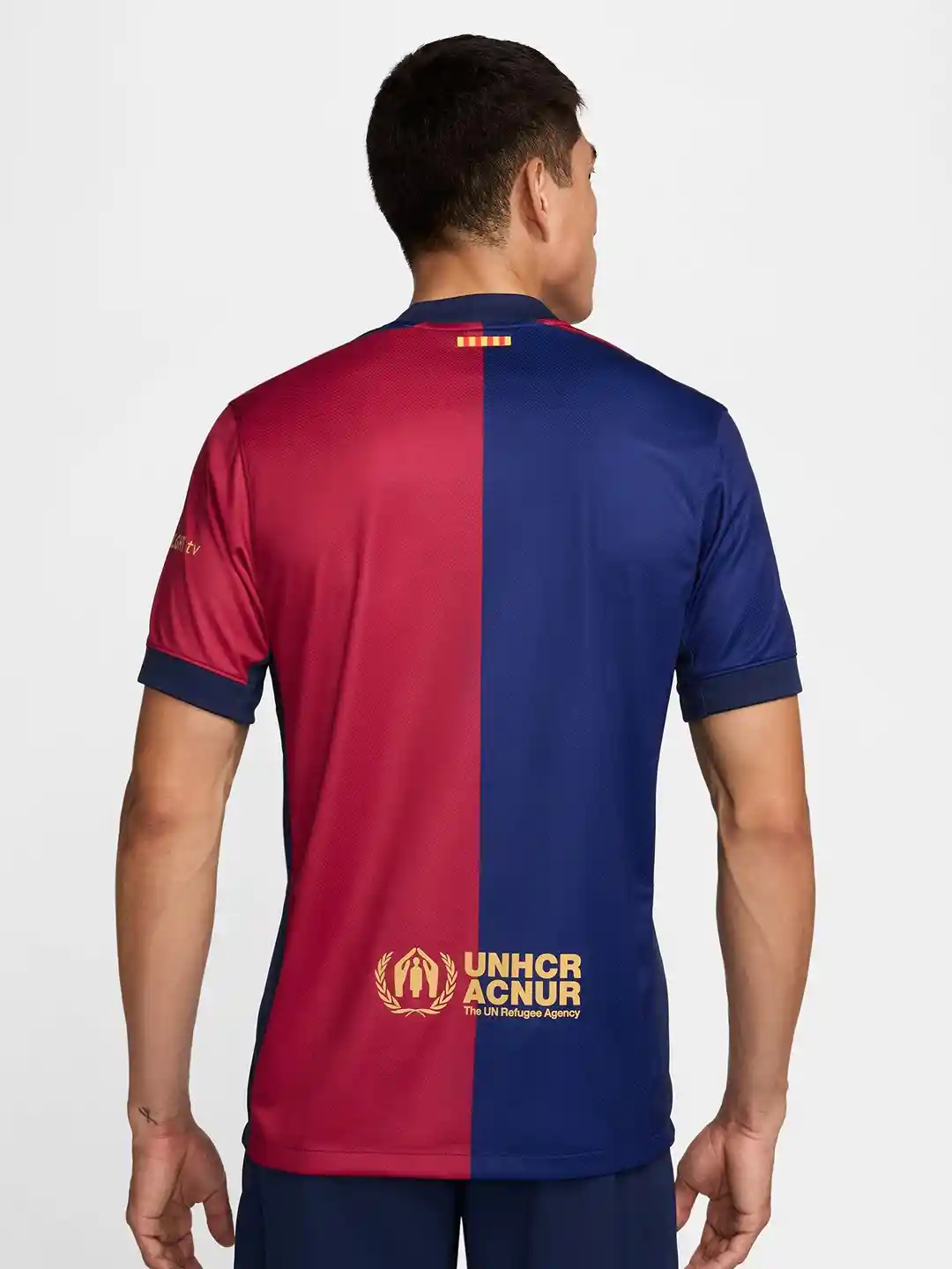 Nike FC Barcelona シャツ M Nike FC Barcelona Mサイズ FC Barcelona Nike シャツ Mサイズ UNHCR