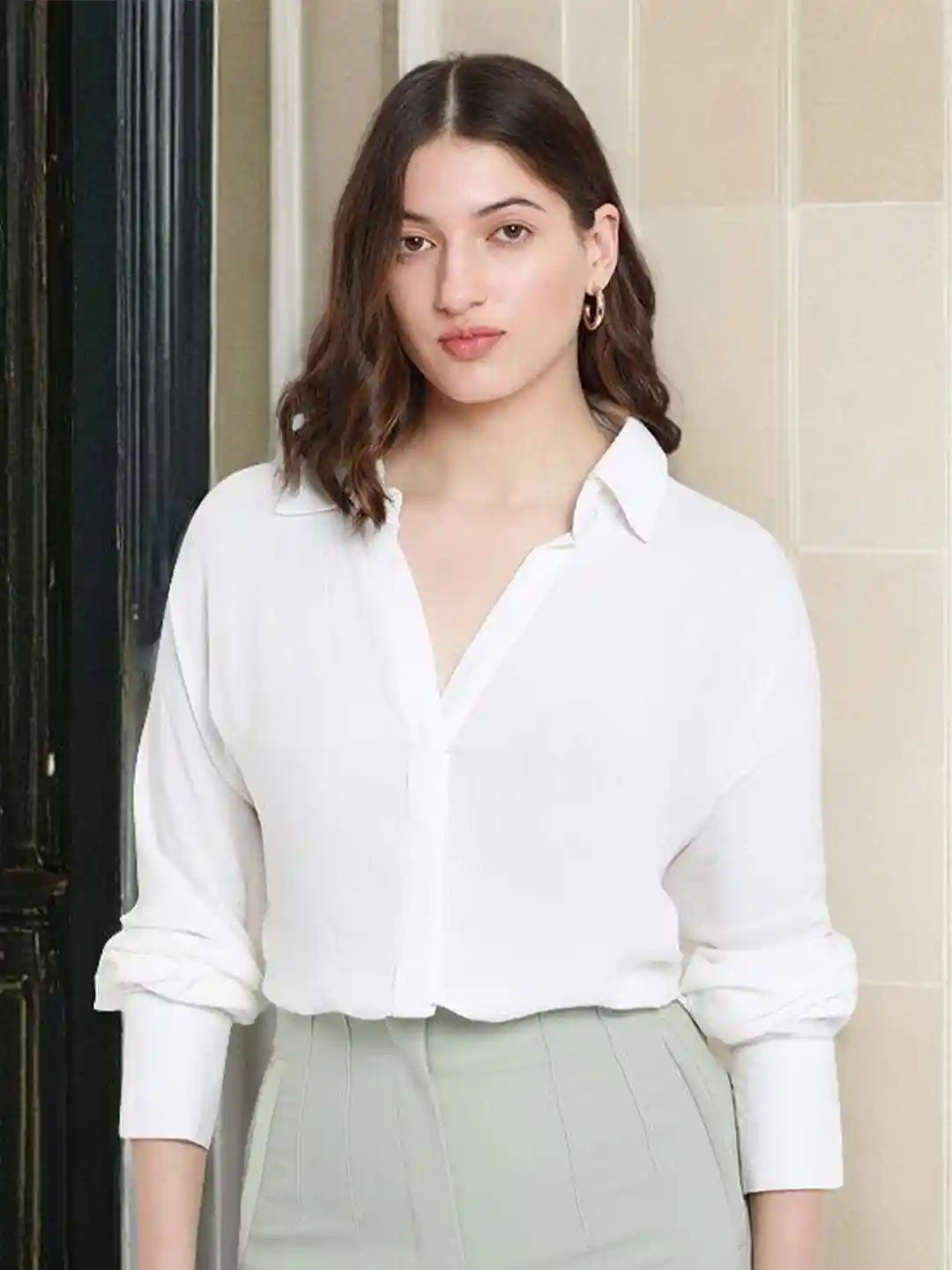 DL Woman Women Solid Spread Collar Casual Oversized Shirt