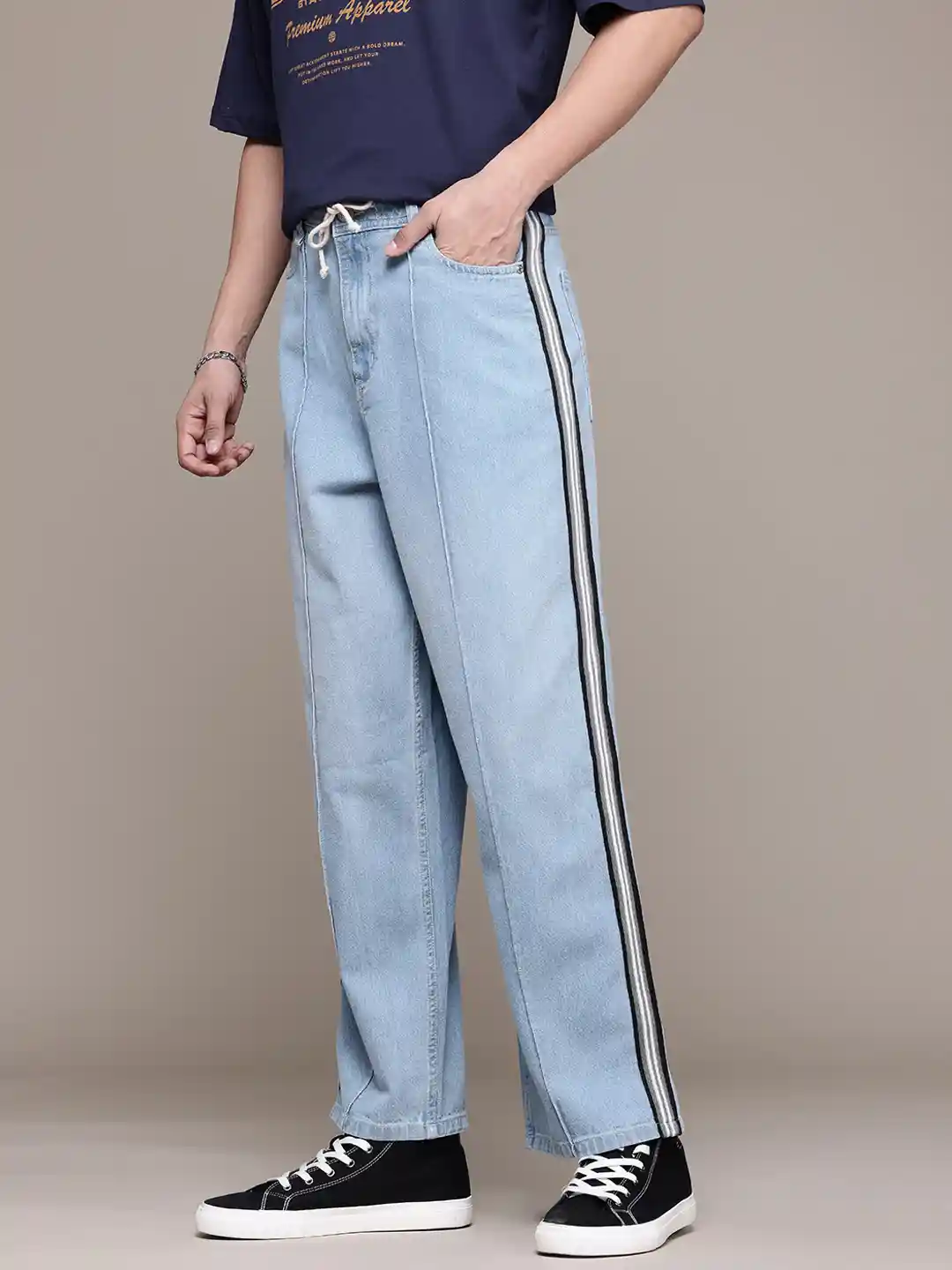 The Roadster Lifestyle Pure Cotton Baggy Fit with Side Stripe Jeans