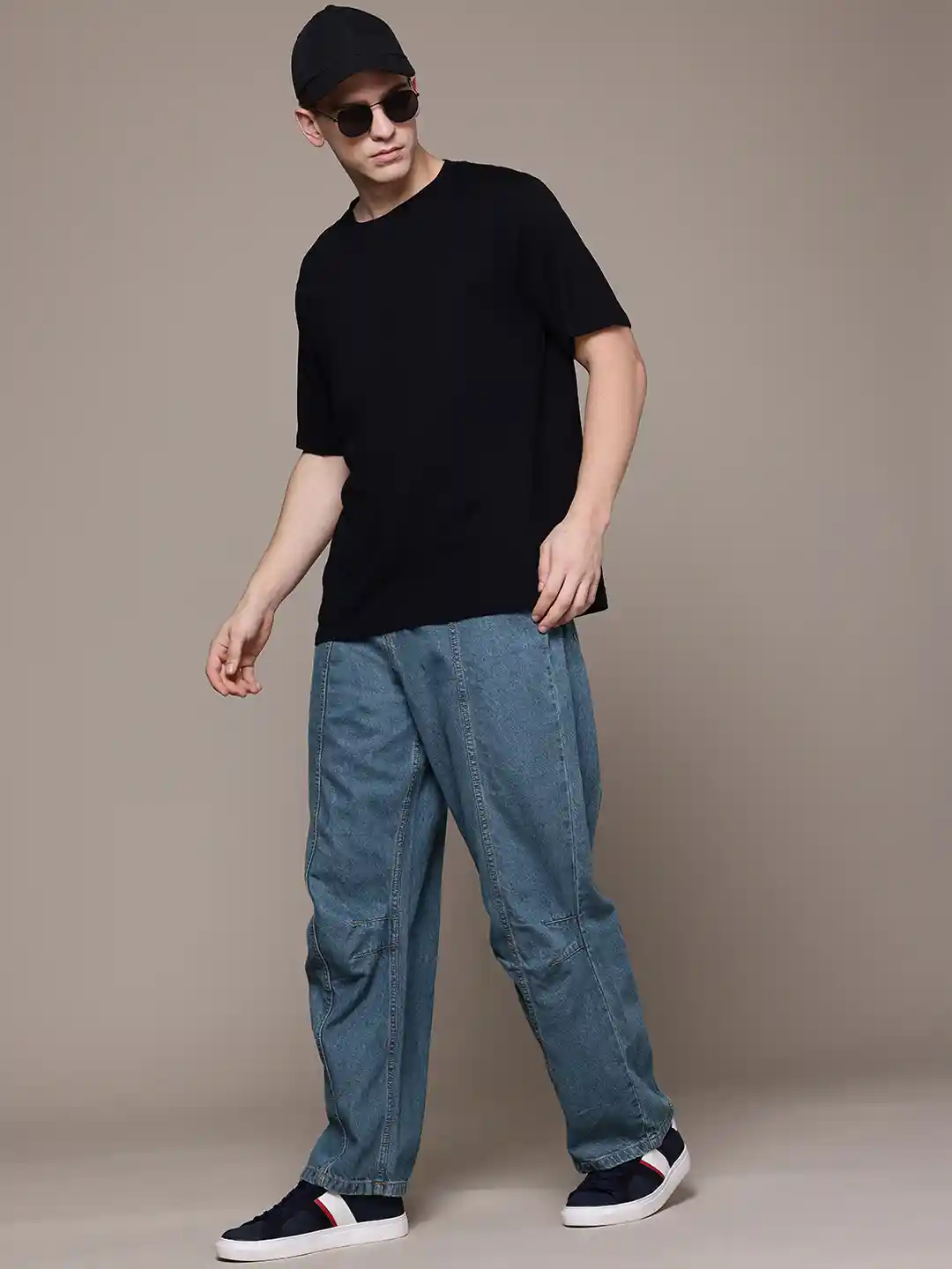 The Roadster Lifestyle Men Baggy Fit Jeans