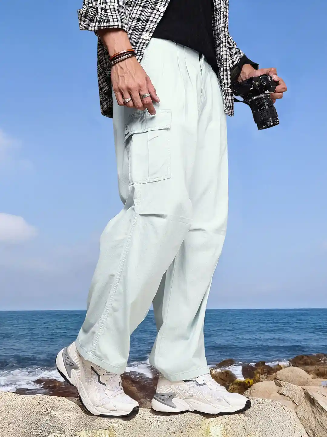 Buy The Roadster Life Co. Men Pure Cotton Baggy Fit Pleated Cargos