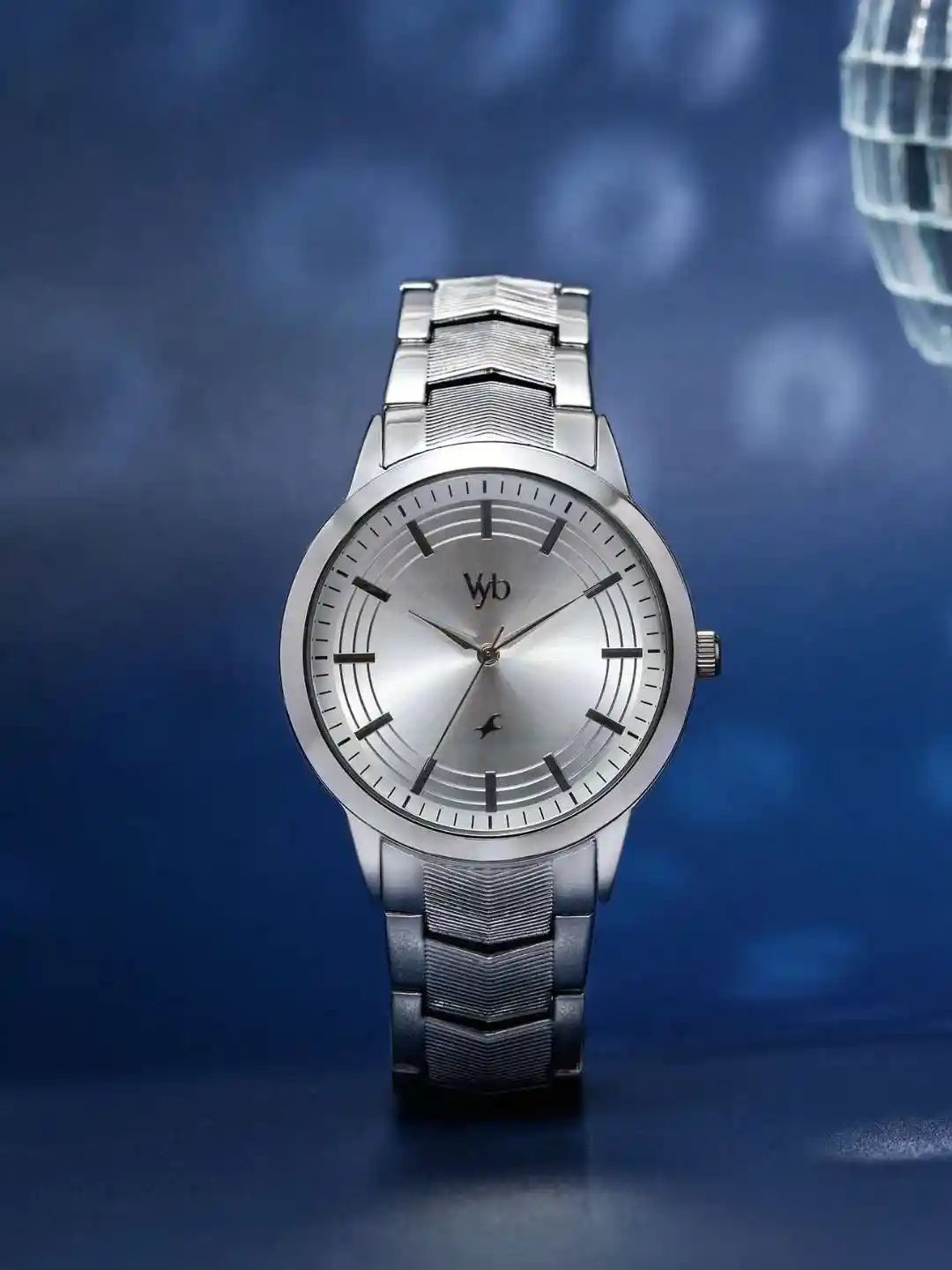 Buy Fastrack Men Vyb Atlas Analogue Watch FV30002SM01W - Watches