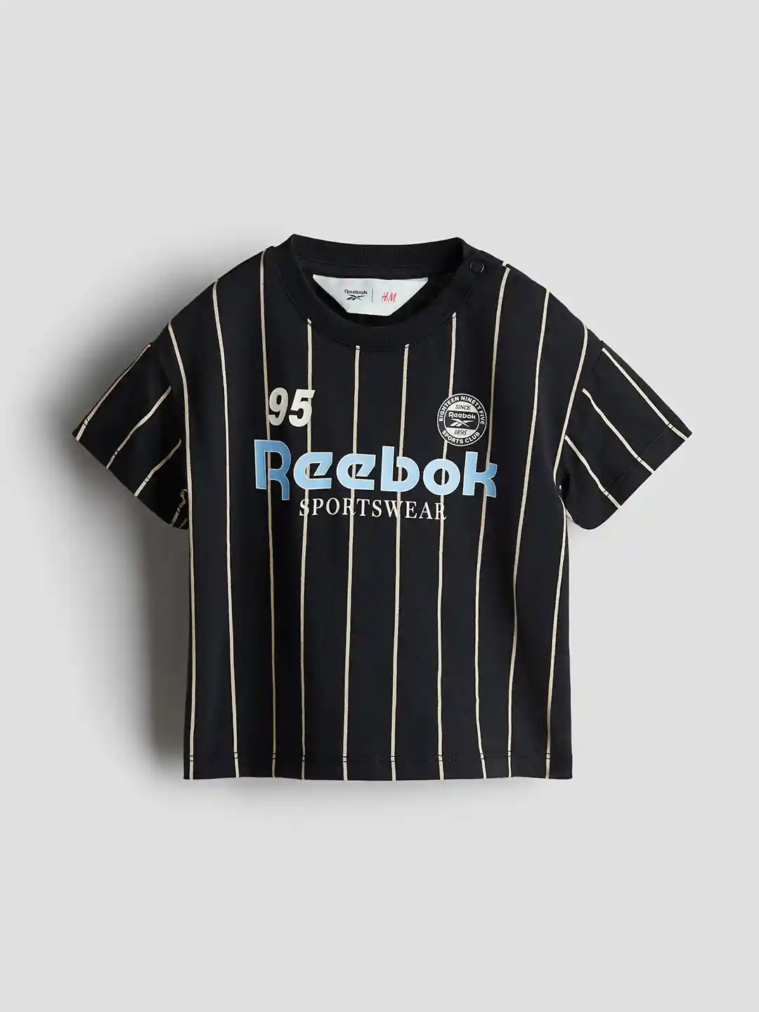 Myntra Black And White Reebok Shirt H&M X Reebok Print-Motif