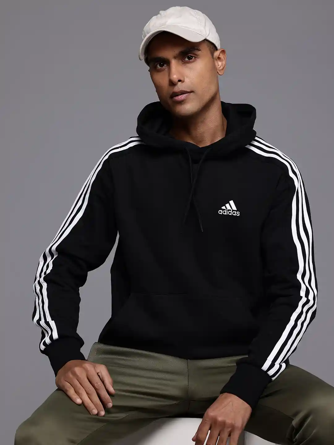 Adidas Hoodie Pullovers Adidas ADIDAS Hooded Sports Sweatshirt