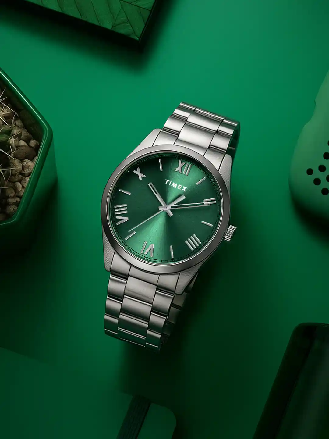 Timex Men Stainless Steel Bracelet Style Straps Analogue Watch TWTG104SMU08