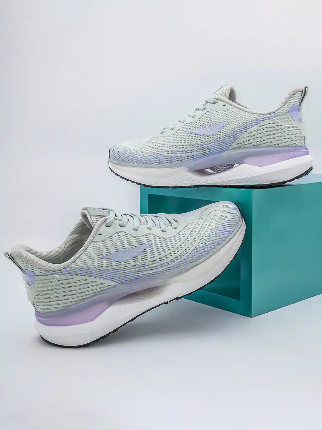 Red Tape Urban Kicks Women Mesh Walking Shoes