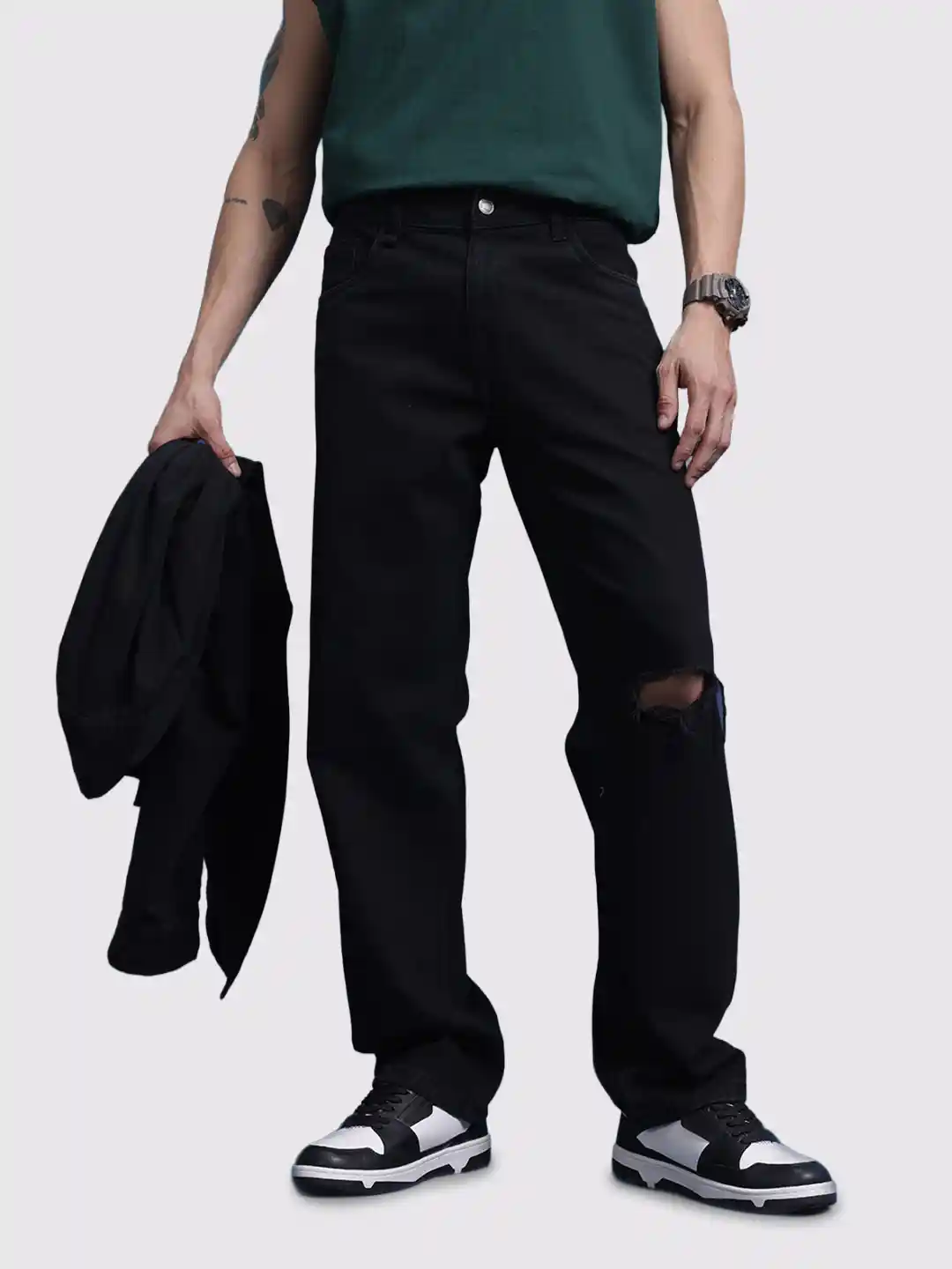 The Roadster Life Men Straight Fit Ripped Jeans