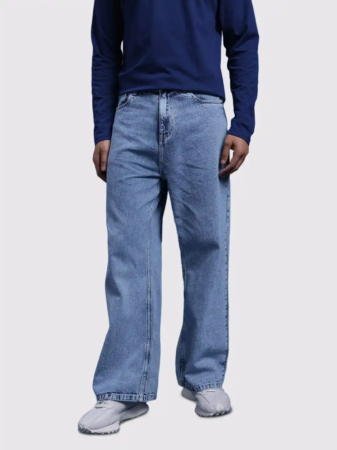 The Roadster Life Men Cotton Loose Bootcut High-Rise Jeans