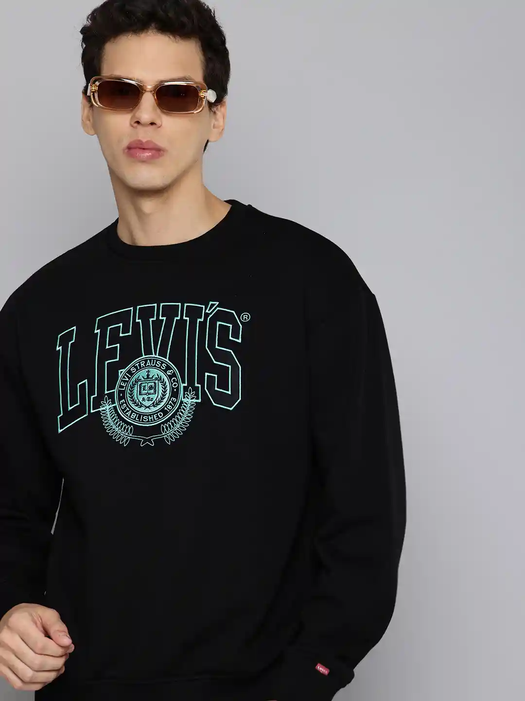 men's brand logo levi crew neck sweatshirt