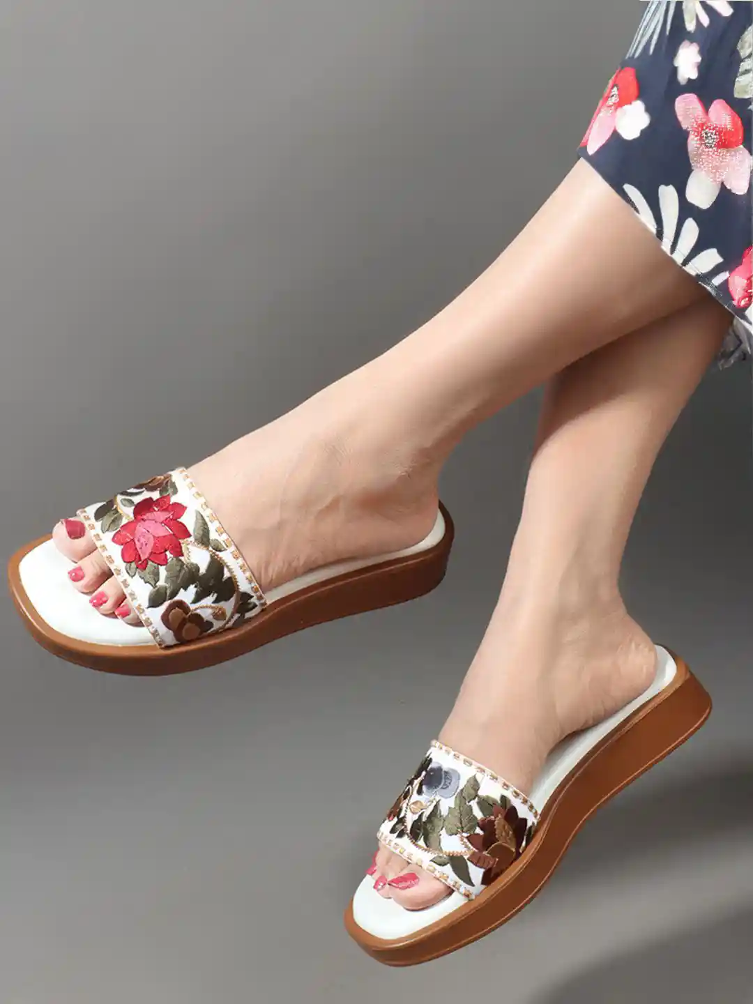 Ethnic Footwear Footwear For Women Myntra Anouk Women Ethnic