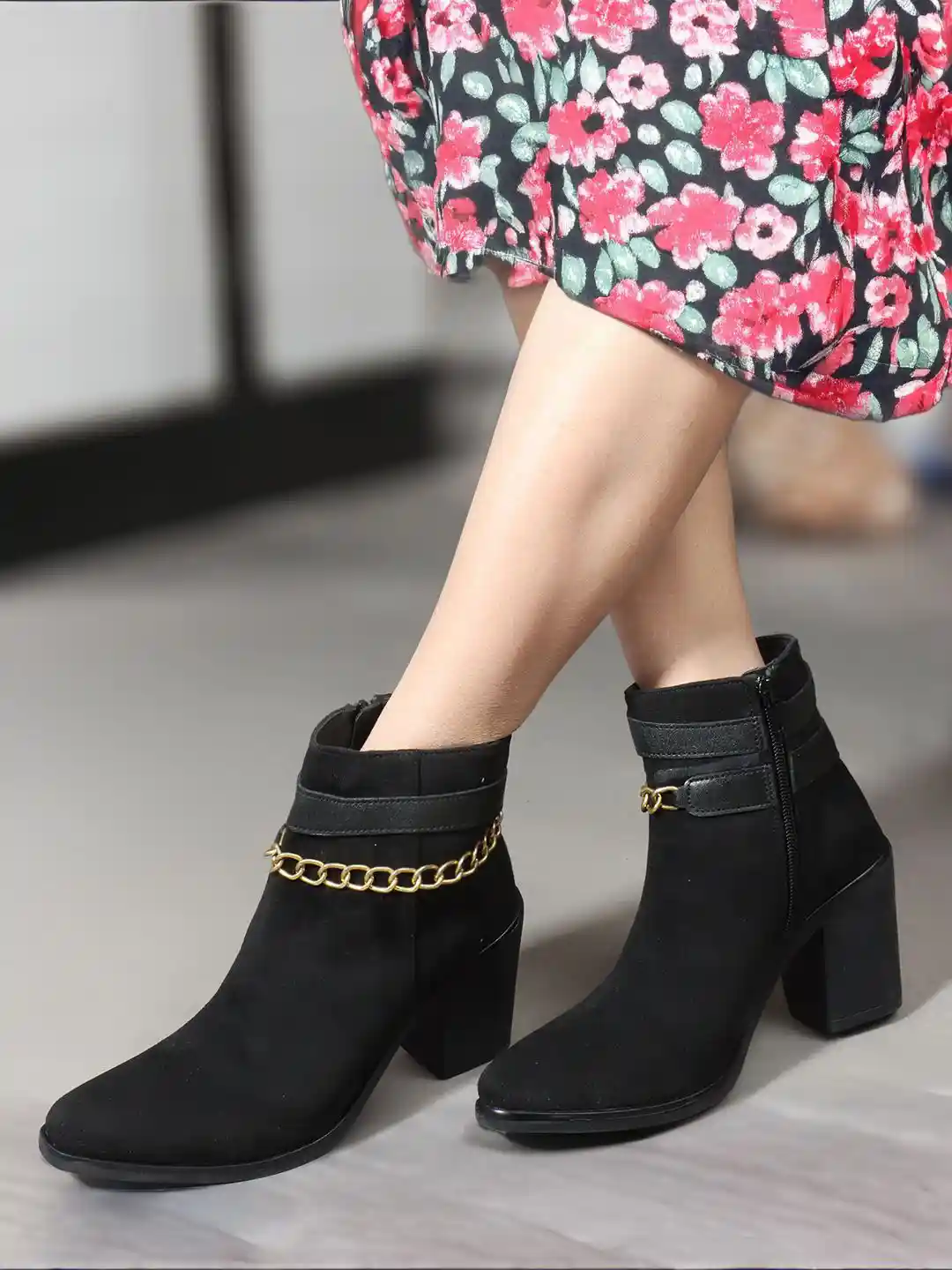 ELLE Women Block-Heeled Winter Boots