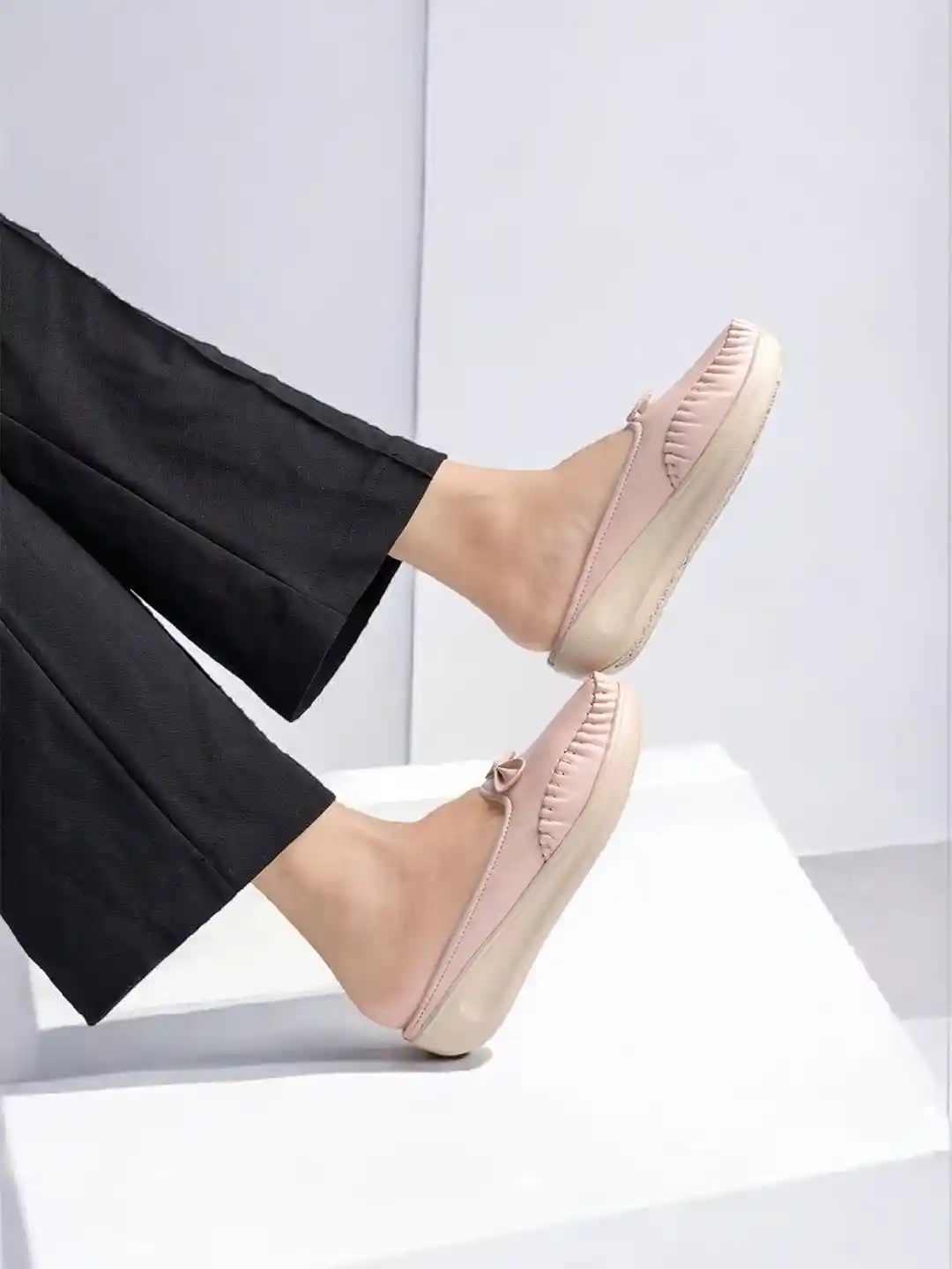 Layasa Women Pointed Toe Slip-On Loafers