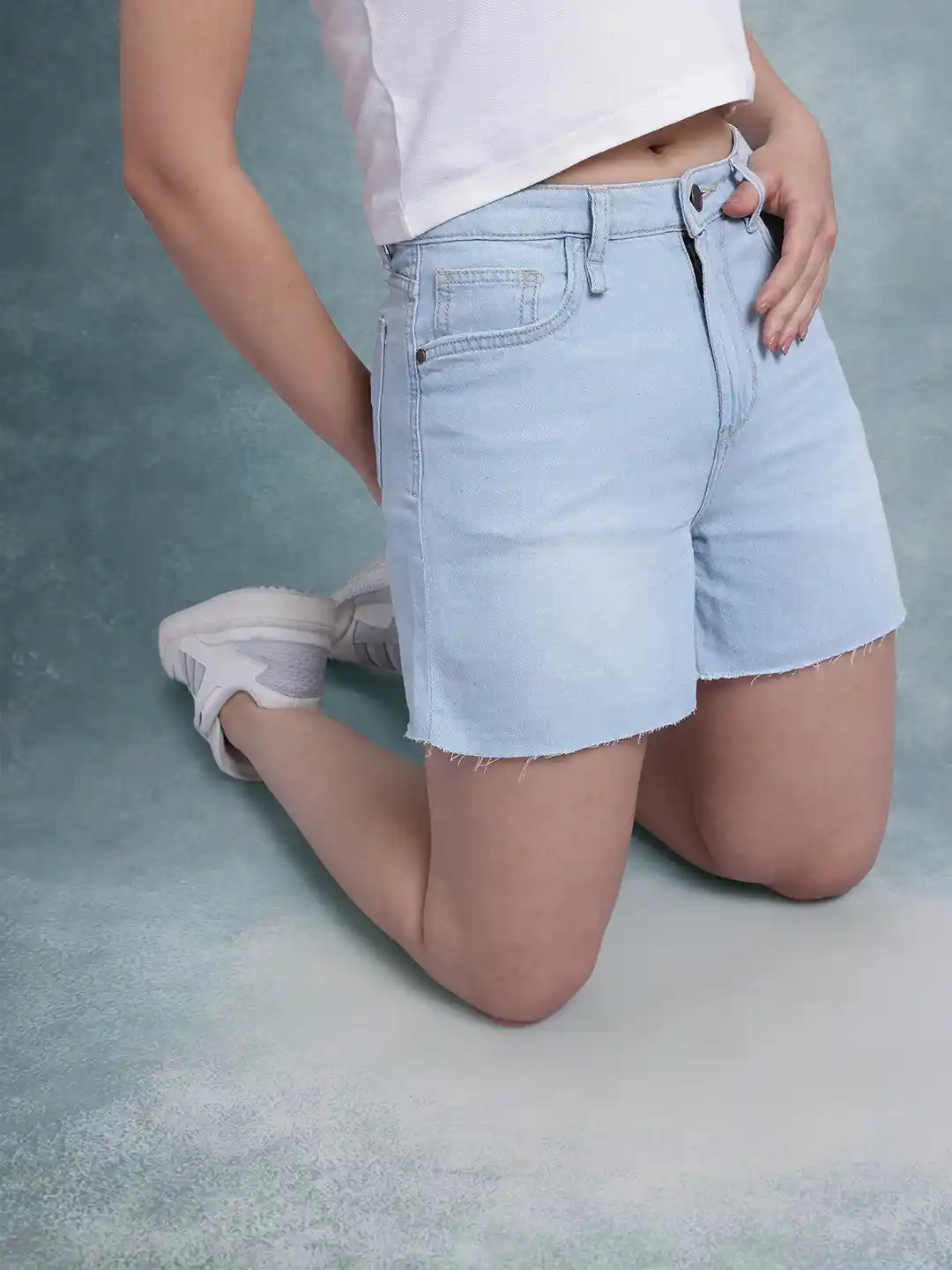 The Roadster Life Women High-Rise Wide Leg Pure Cotton Frayed Denim  Shorts