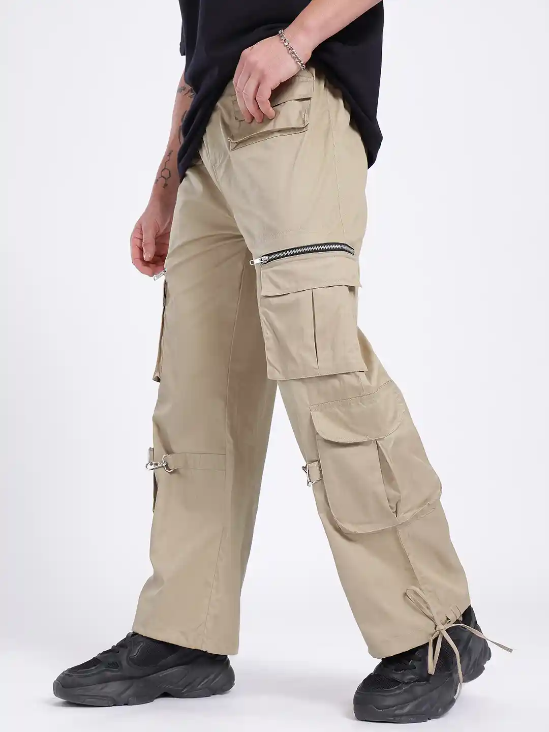 glitchez Men Zip Detail Loose Fit Cargos