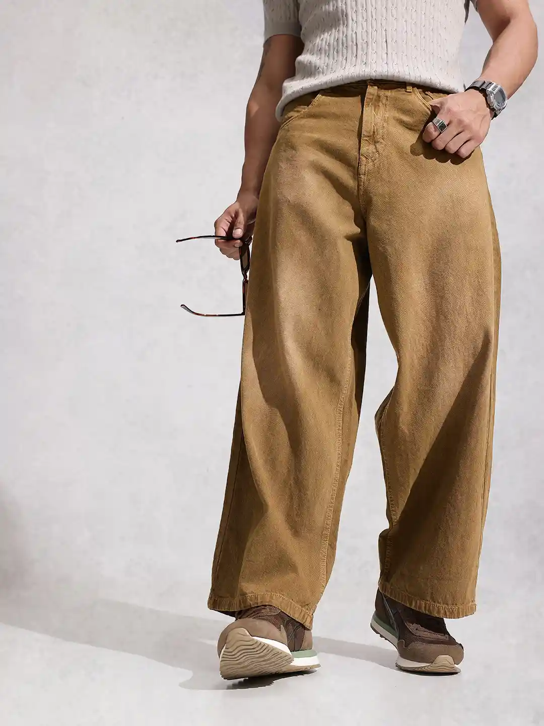 Buy WROGN Men Baggy Fit Mid-Rise Light Fade Jeans Jeans for Men