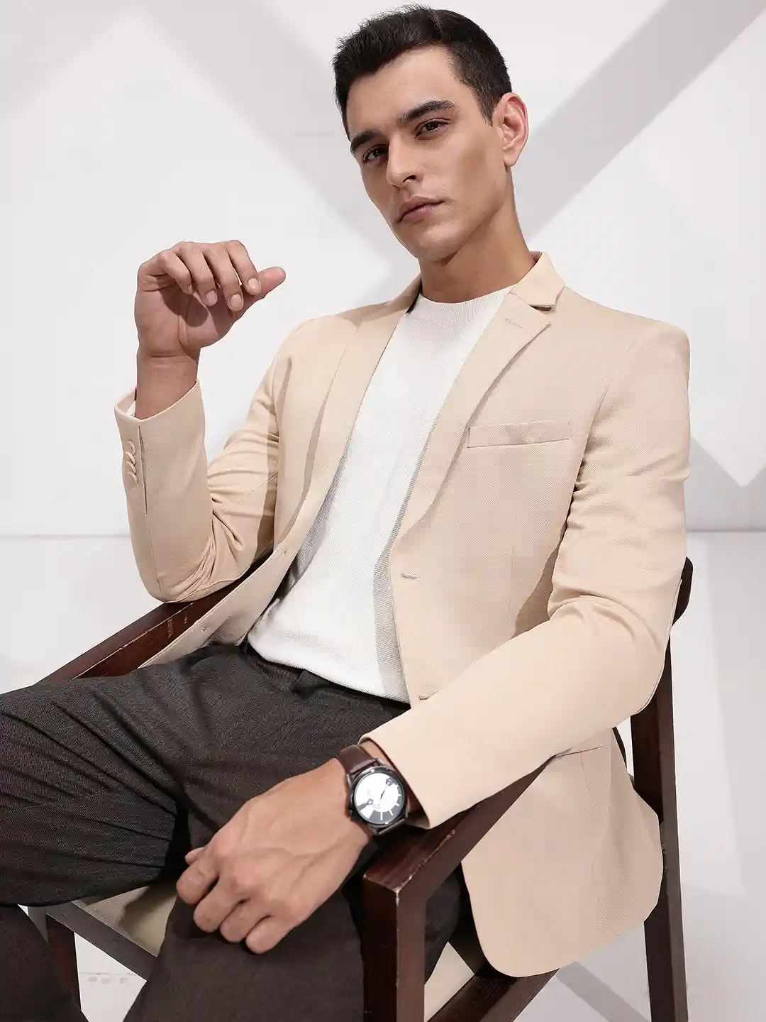 Buy INVICTUS Self Design Slim Fit Textured Single Breasted