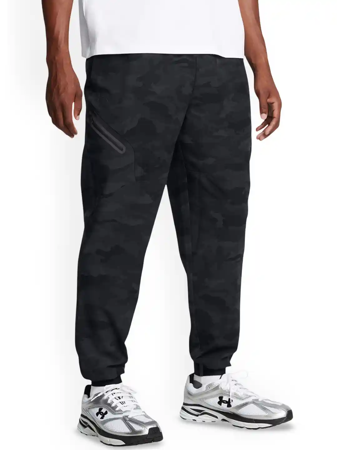 UNDER ARMOUR Men Mid Rise Unstoppable Joggers