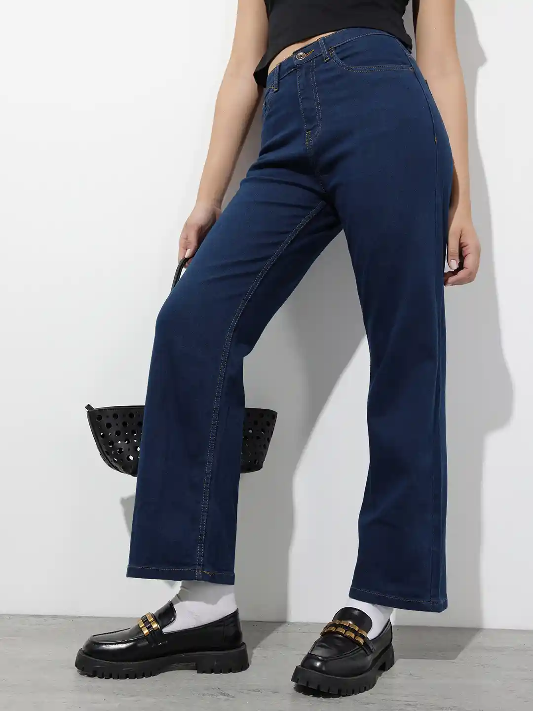 The Roadster Life Women Straight Fit High-Rise Stretchable Jeans