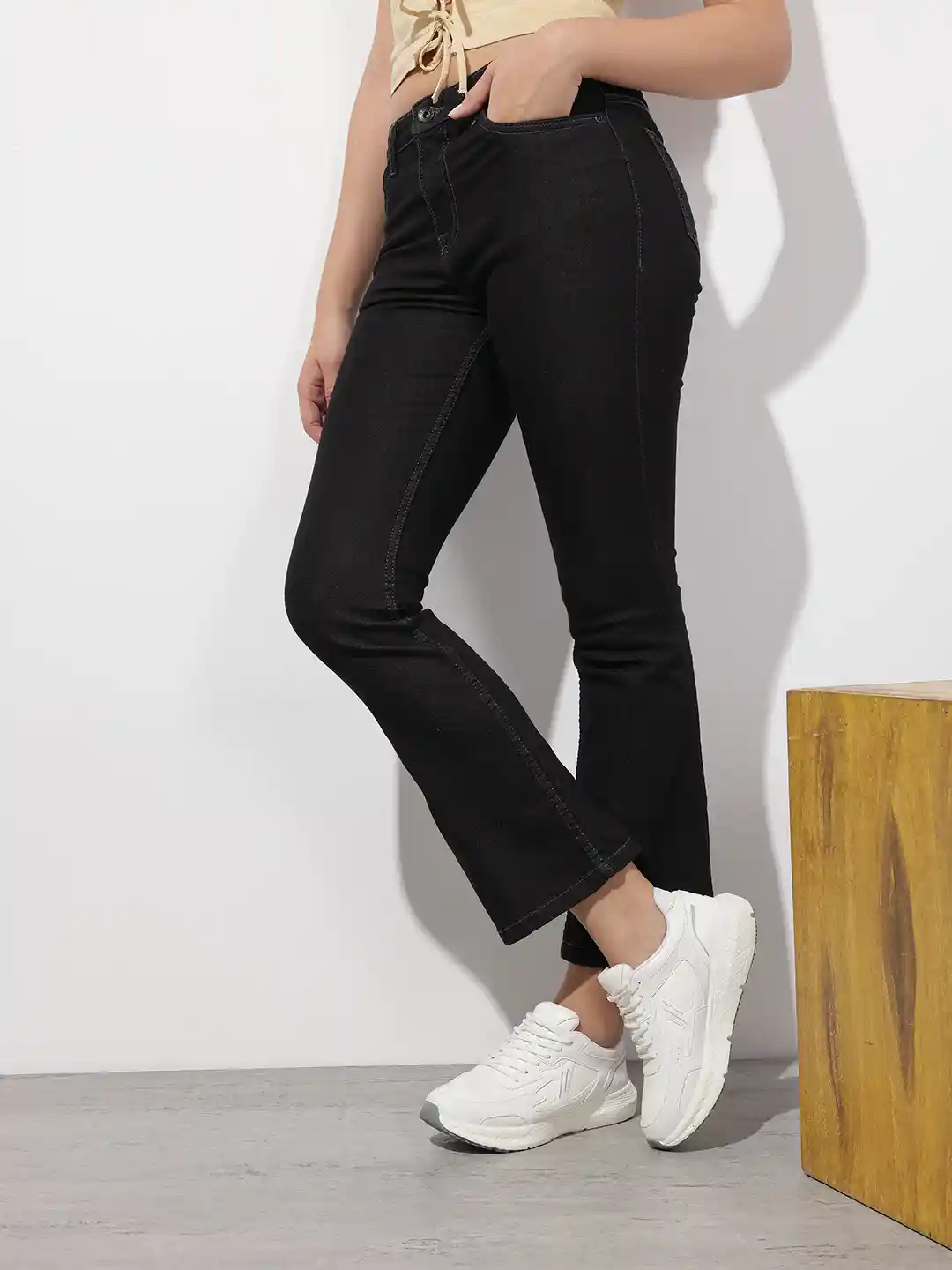 The Roadster Life Women Bootcut Mid-Rise Stretchable Jeans