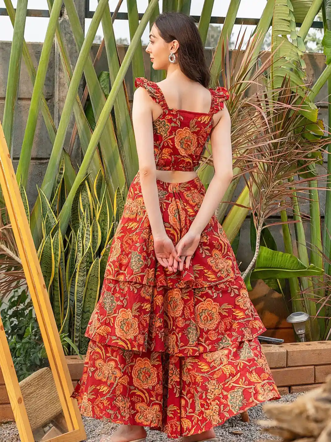 Two Piece Crop Top Long Skirt Dress Velvet Crop V Neck Crop Latest Long  Skirt With Crop Top Buy House Of Abeena Floral