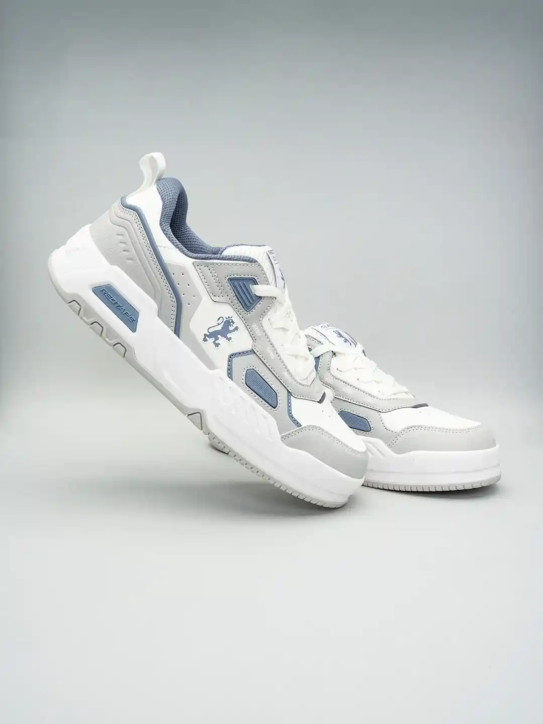 Red Tape Men Colourblocked Sneakers