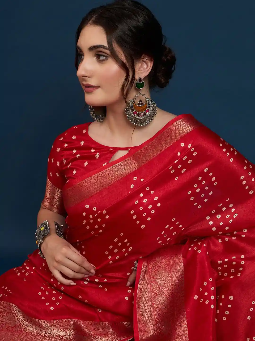 Buy Sangria Printed Woven Design Border Saree with Blouse Piece - Main Image