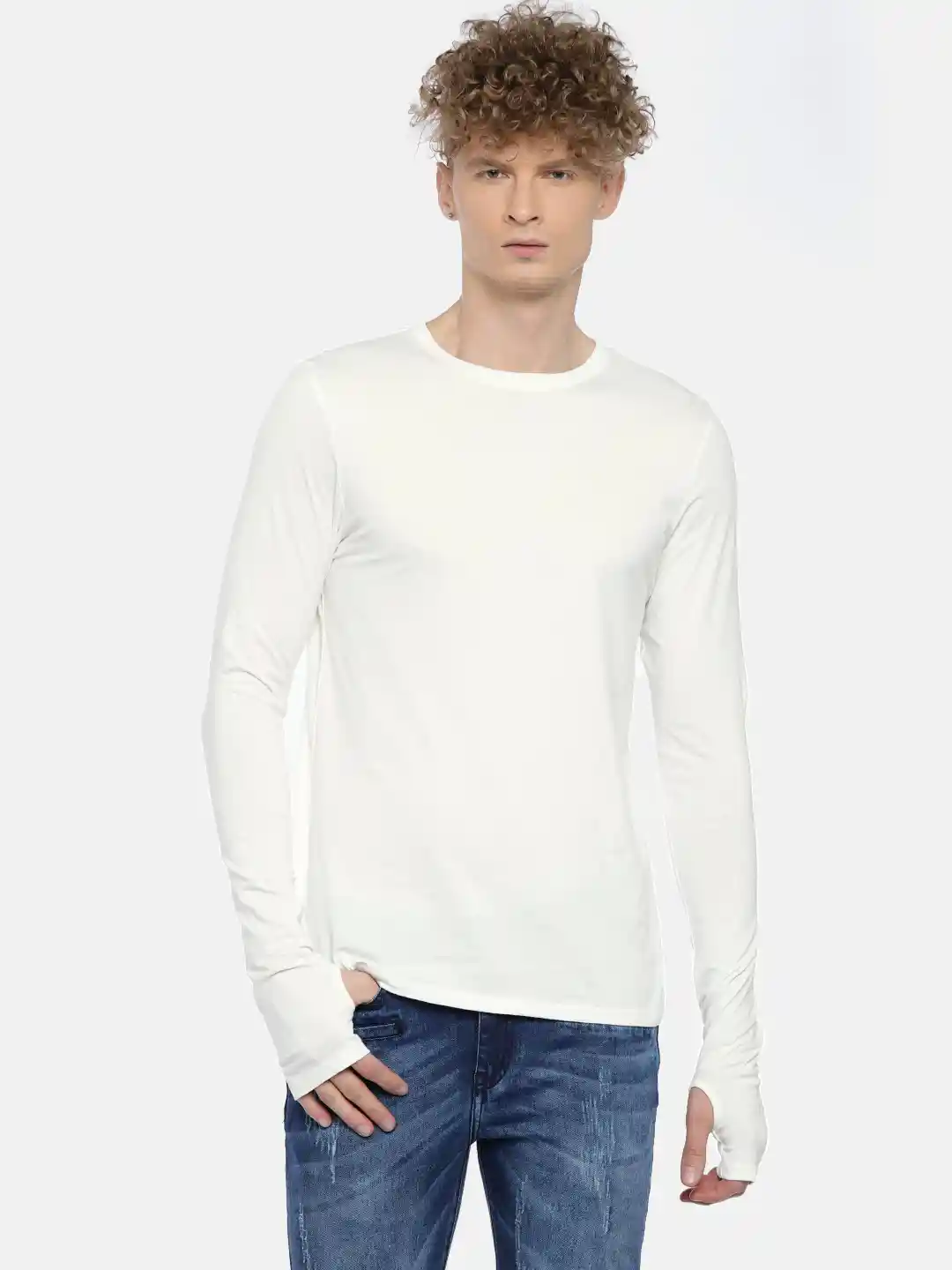 Buy SKULT by Shahid Kapoor Men White T-shirt with Thumb Hole