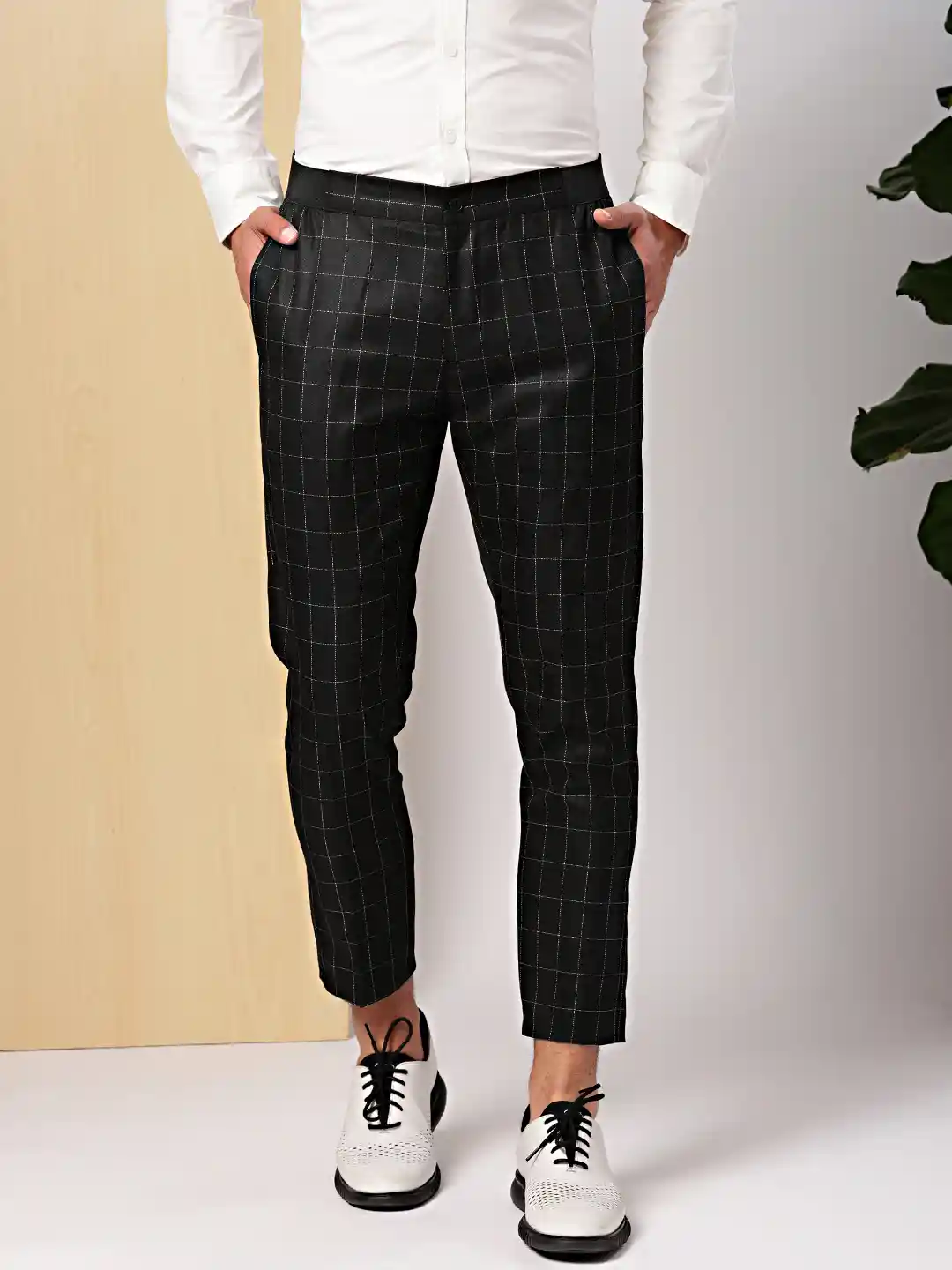 Buy INVICTUS Men Black Slim Fit Checked Formal Trousers Trousers - Main Image
