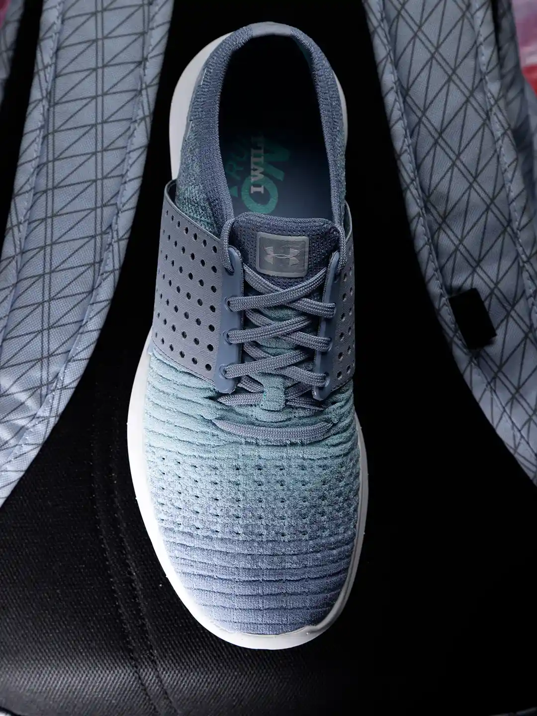 Buy UNDER ARMOUR Women Blue Mint Green Threadborne Slingwrap