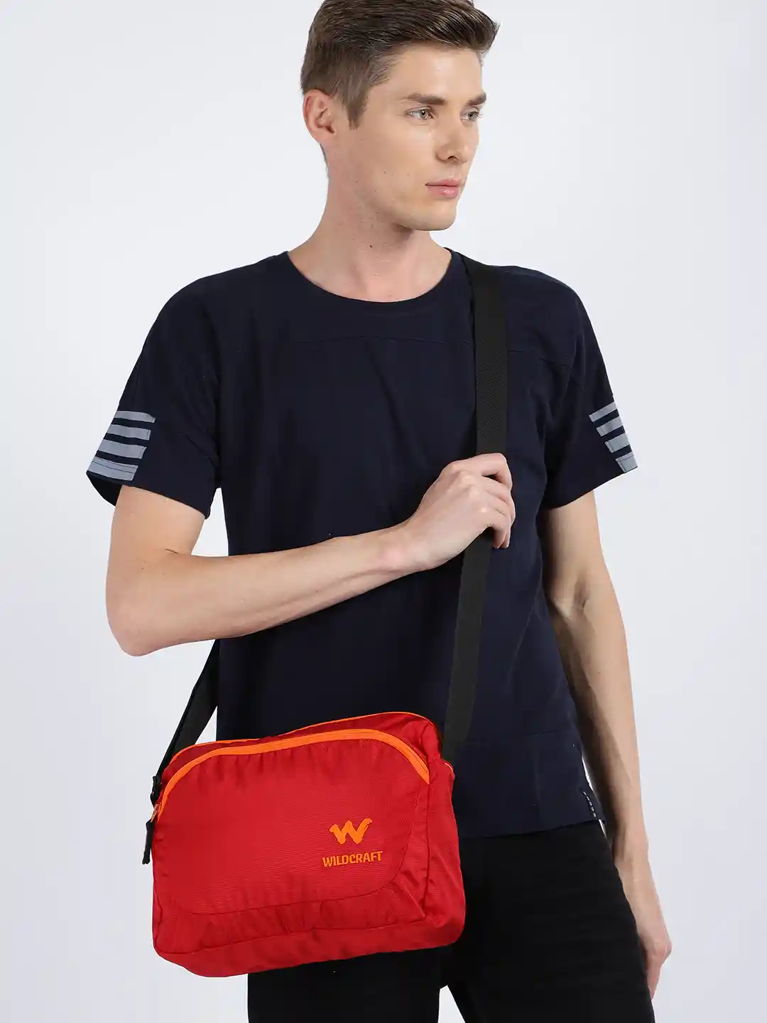 Buy Wildcraft Unisex Red Solid Messenger Bag Messenger Bag for