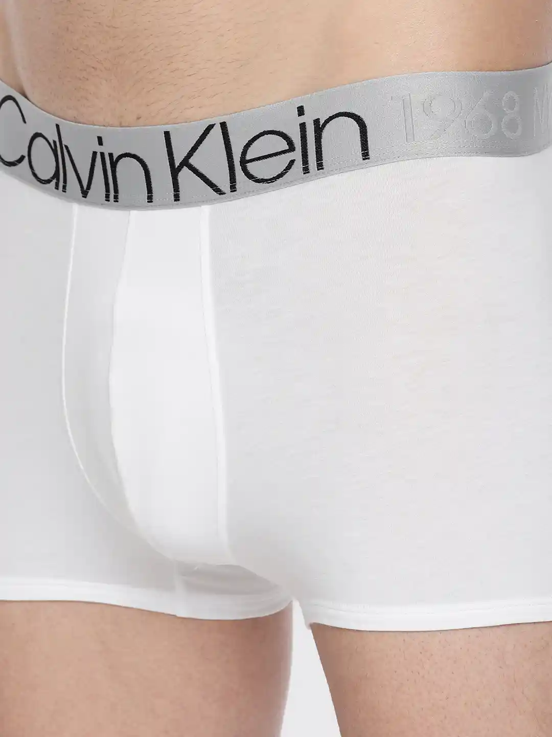 Buy Calvin Klein Underwear Men White Low Rise Solid Trunks NEW