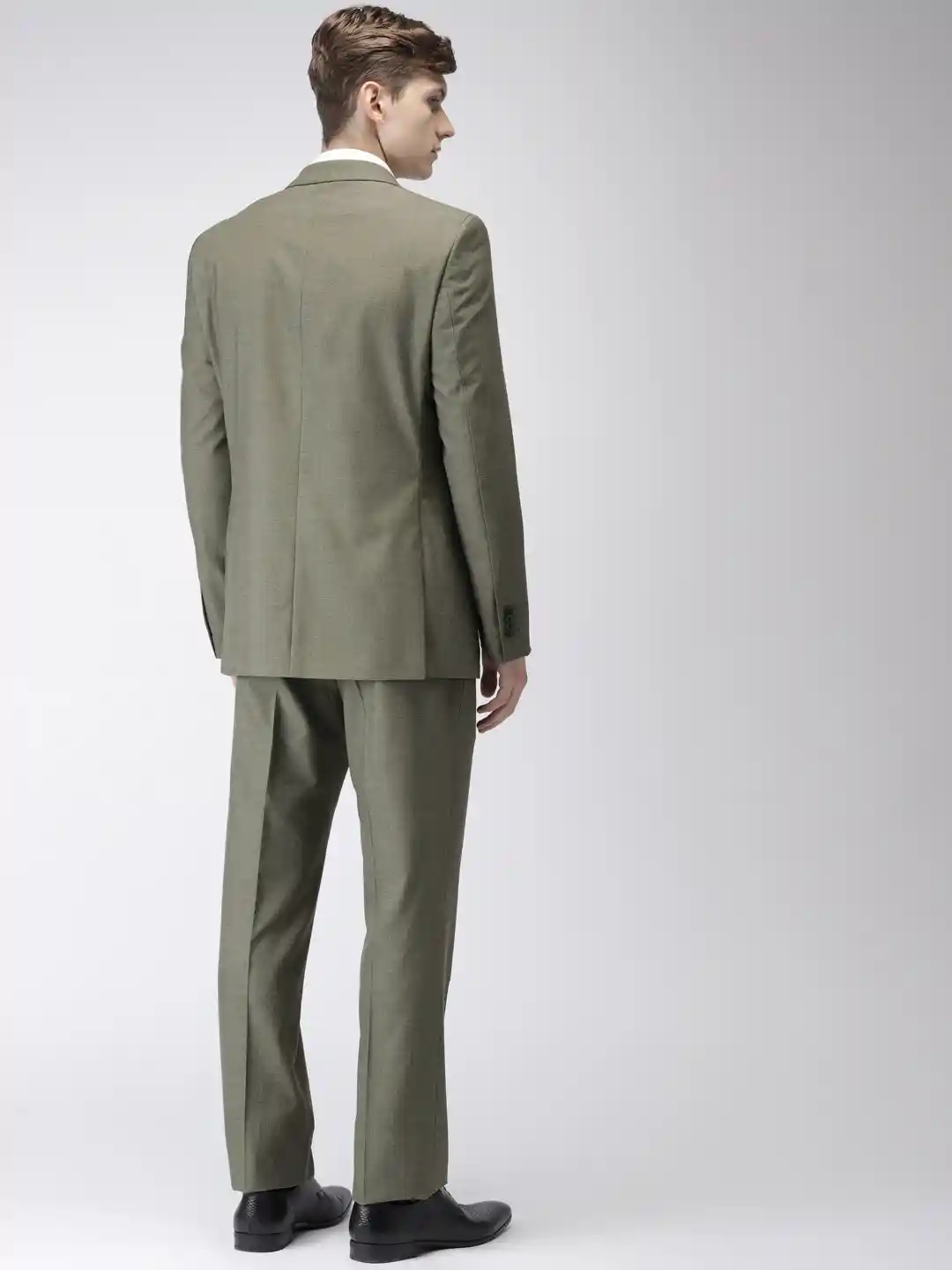 Mens Grey Suit Green Shirt Revista Construcción » Revista Construcción