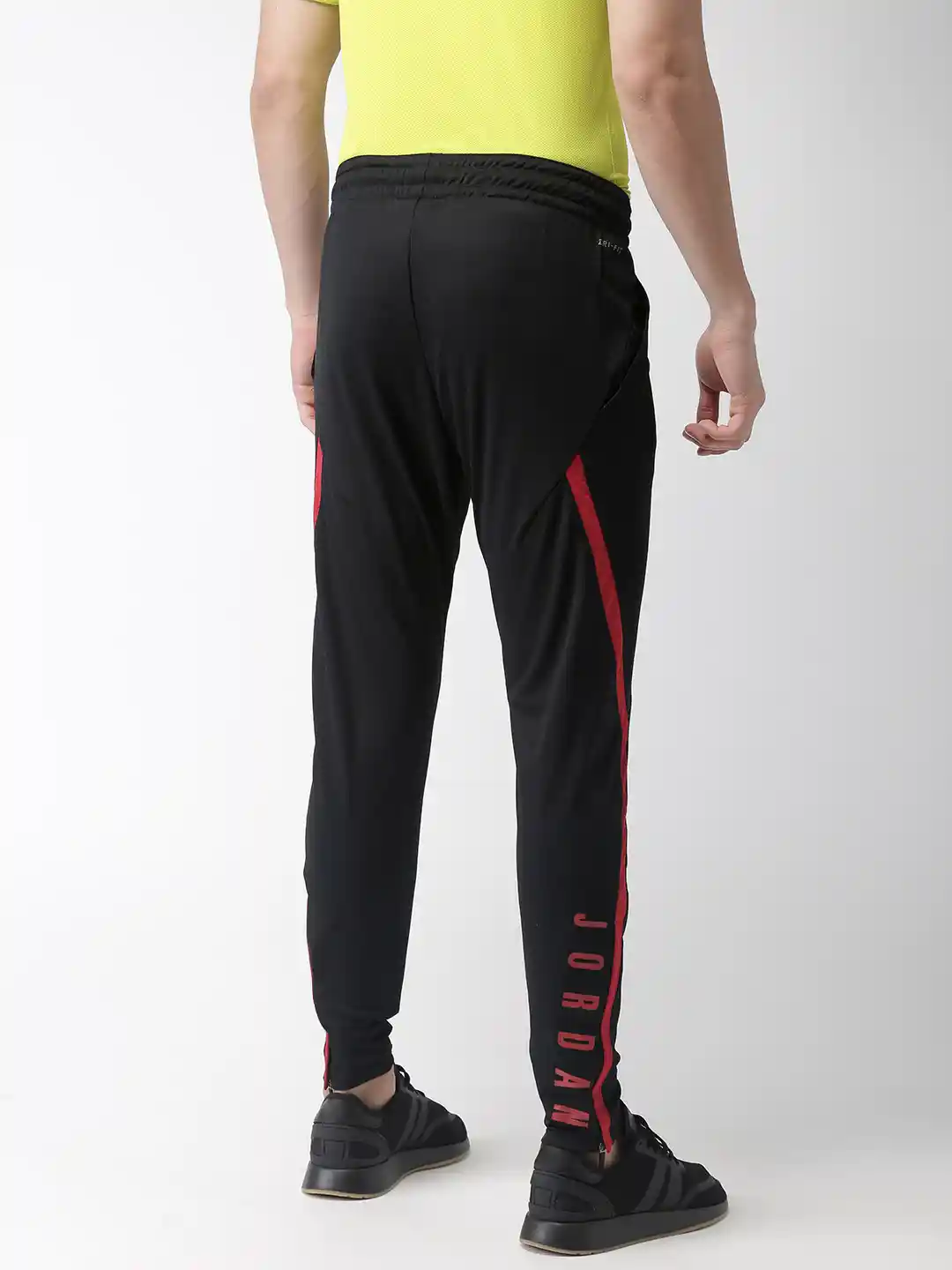 Buy Nike Men Black Solid Standard Fit M J 23ALPHA DRI-FIT Training