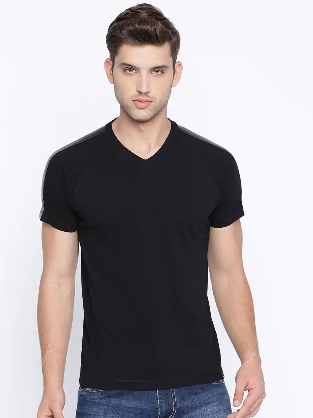 Buy Basics Men Black Muscle Fit Solid Round Neck T-shirt Tshirts