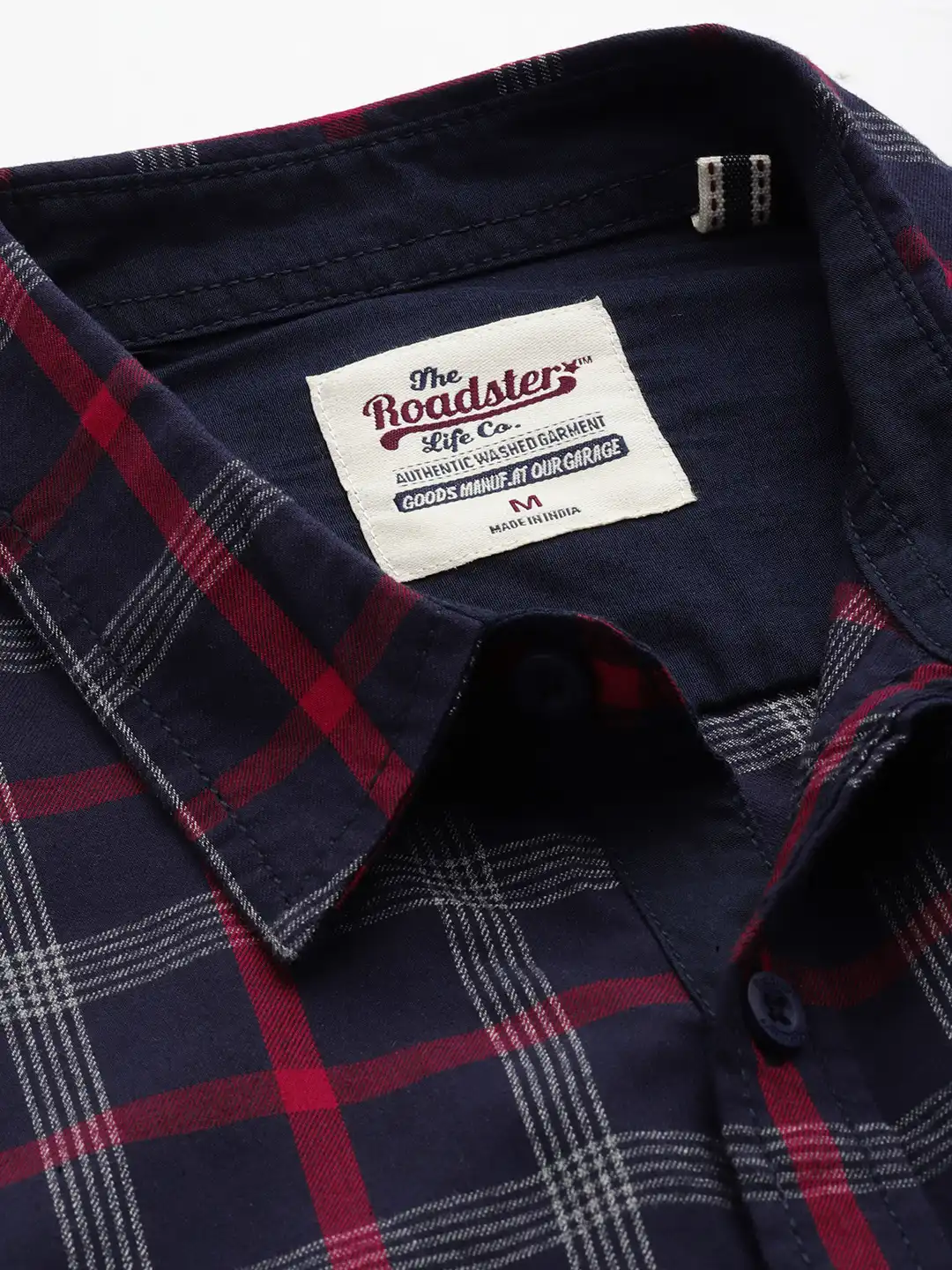 Buy Roadster Men Navy Blue & Red Regular Fit Checked Casual Shirt