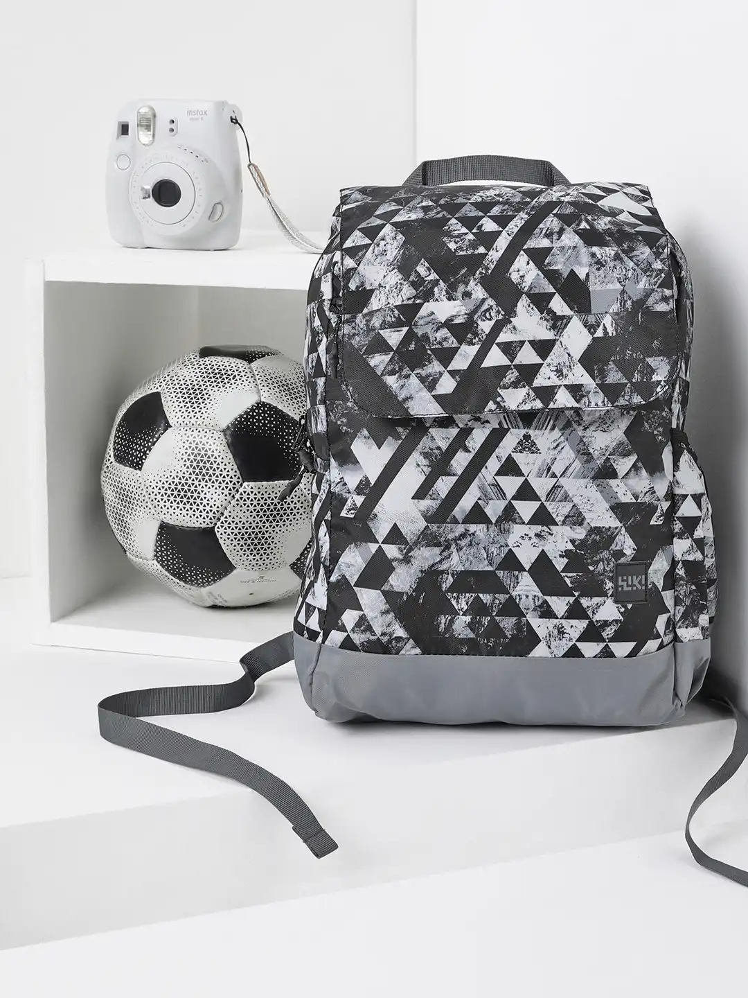 Buy Wildcraft Women Black MyTrix 2 Graphic Backpack - Backpacks