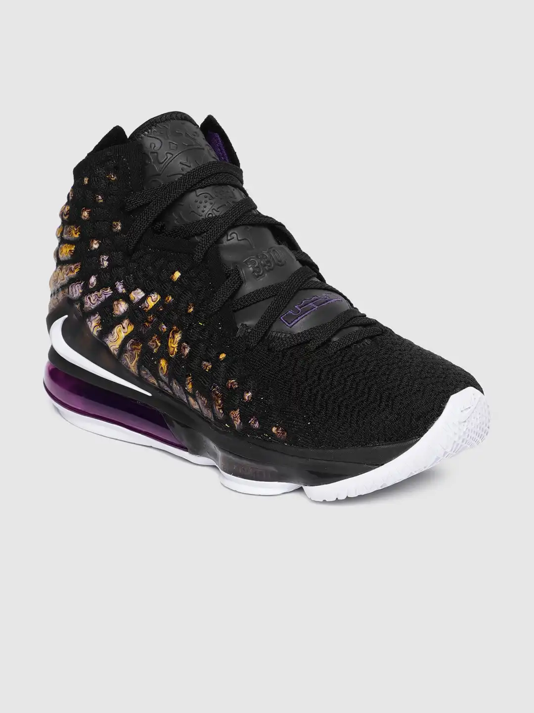 nike lebron 17 mens stores