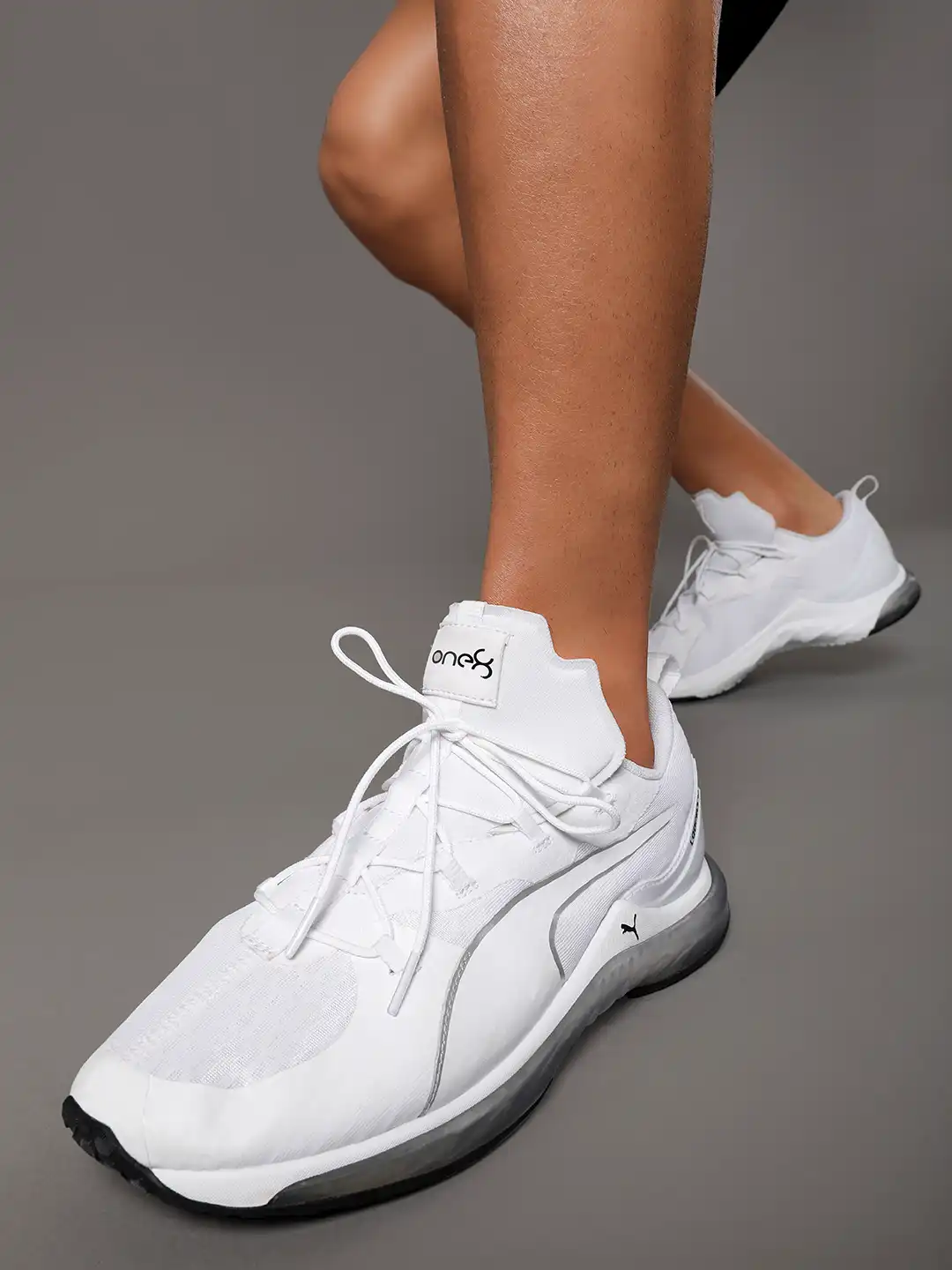 (No 0918) Realize 28インチ ホワイト Buy one8 x PUMA Unisex White Mesh Training or Gym LQDCELL Hydra