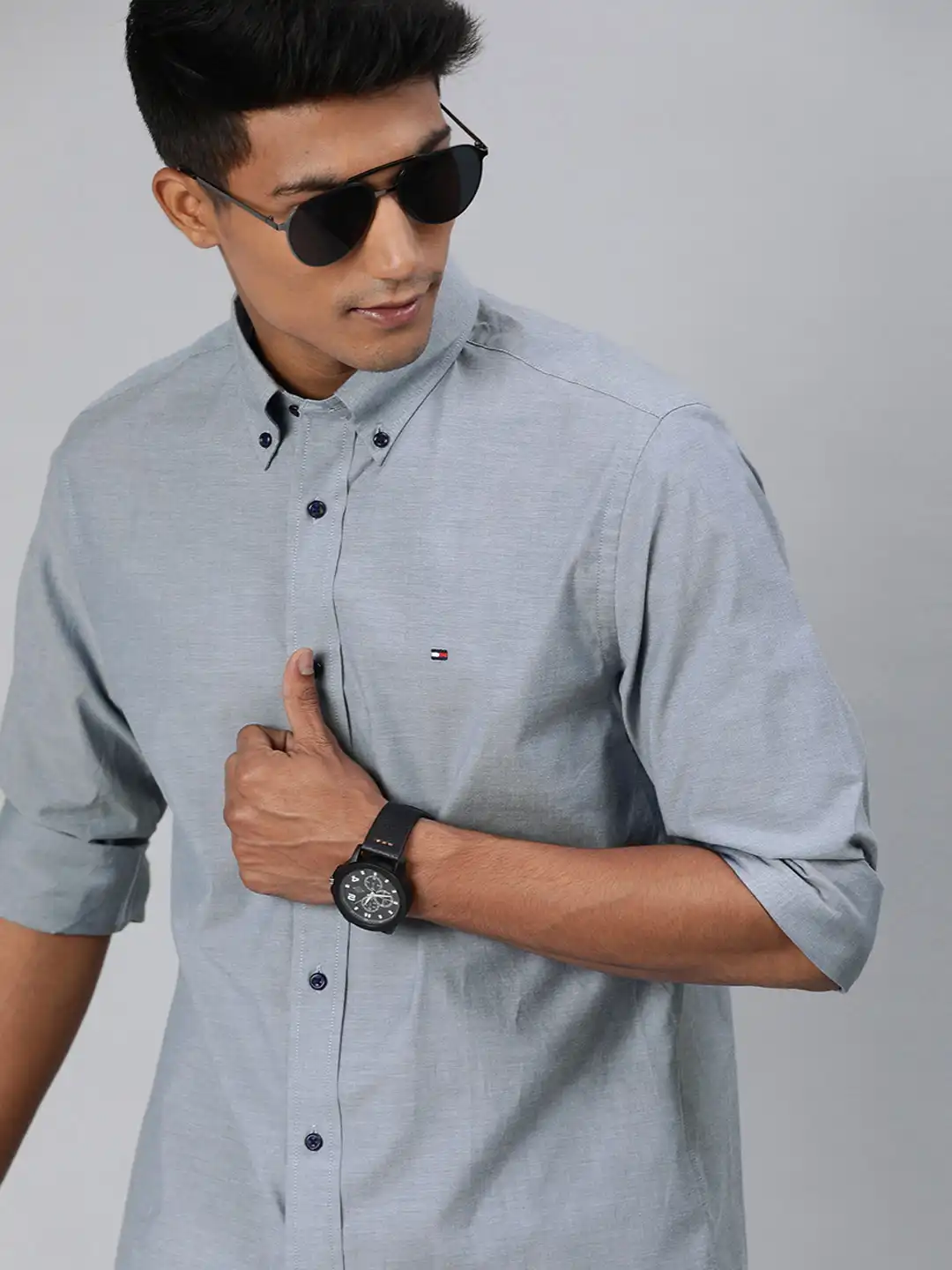 Buy Tommy Hilfiger Men Blue Regular Fit Solid Casual Shirt - Shirts for Men  12811940 | Myntra