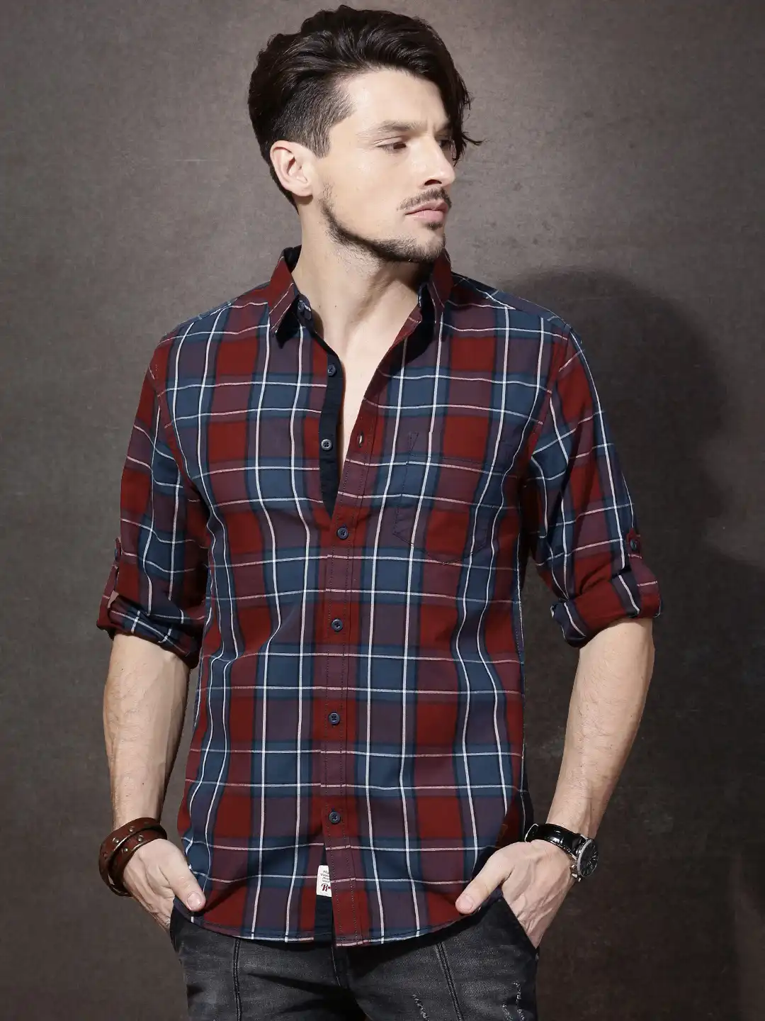 Buy Roadster Men Navy & Maroon Checked Casual Shirt - Shirts for
