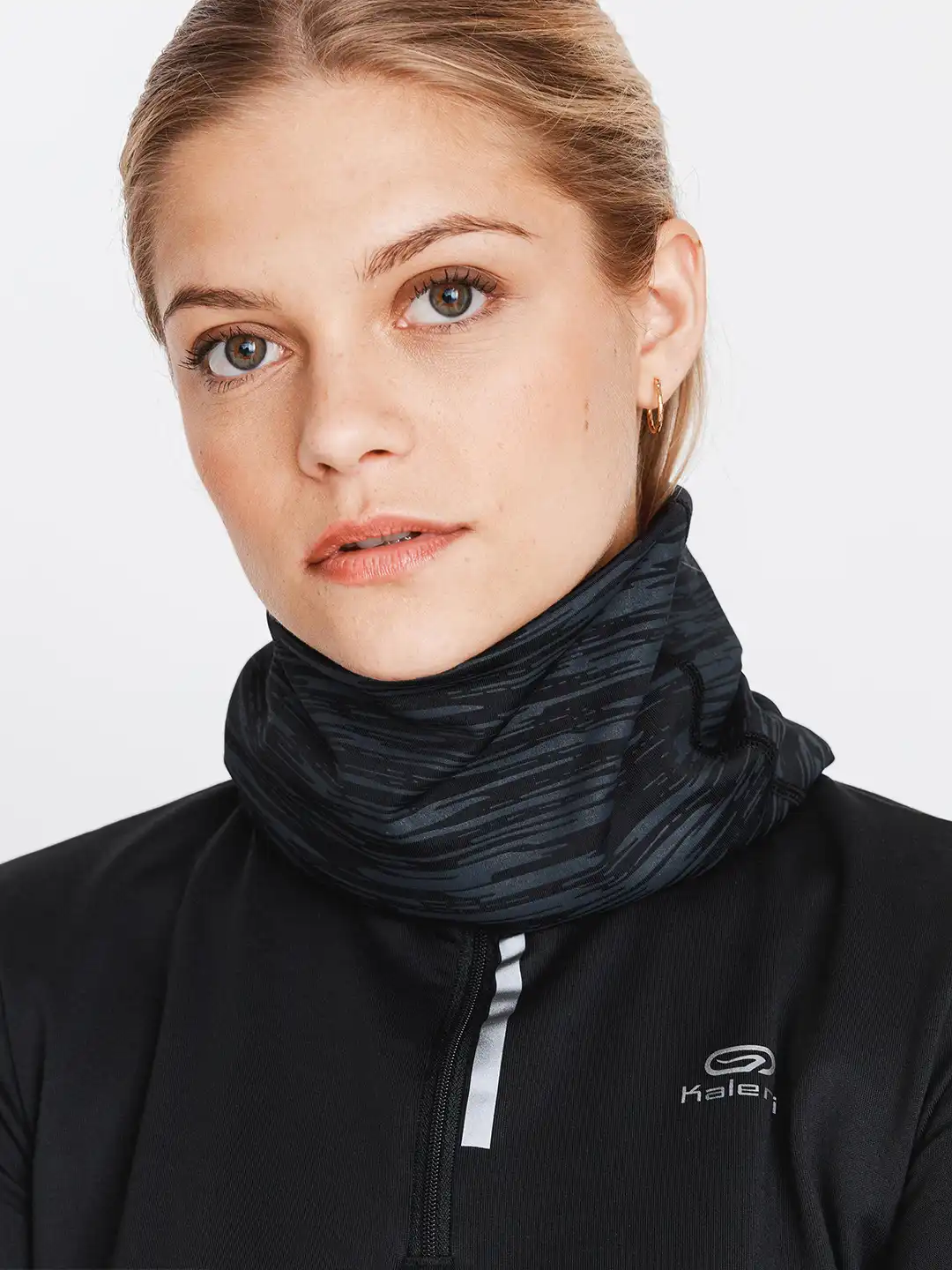 Buy Decathlon Unisex Black Running Neck Warmer - Scarves for