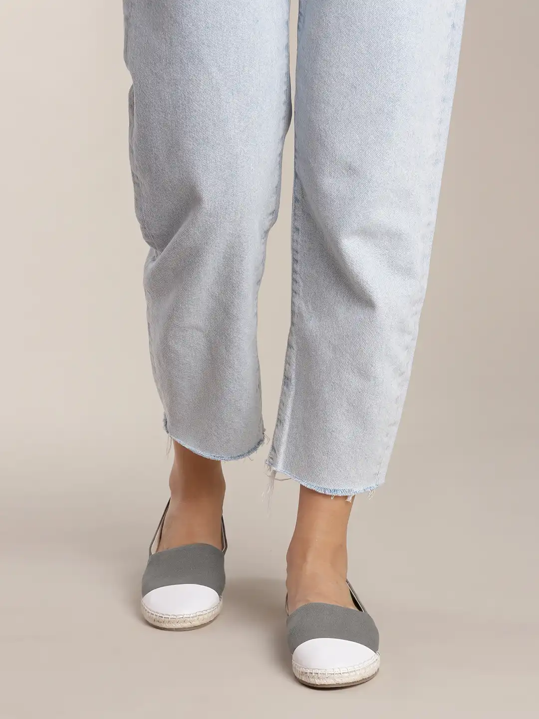 Buy Nautica Women Charcoal Grey & White Colourblocked  display picture 1