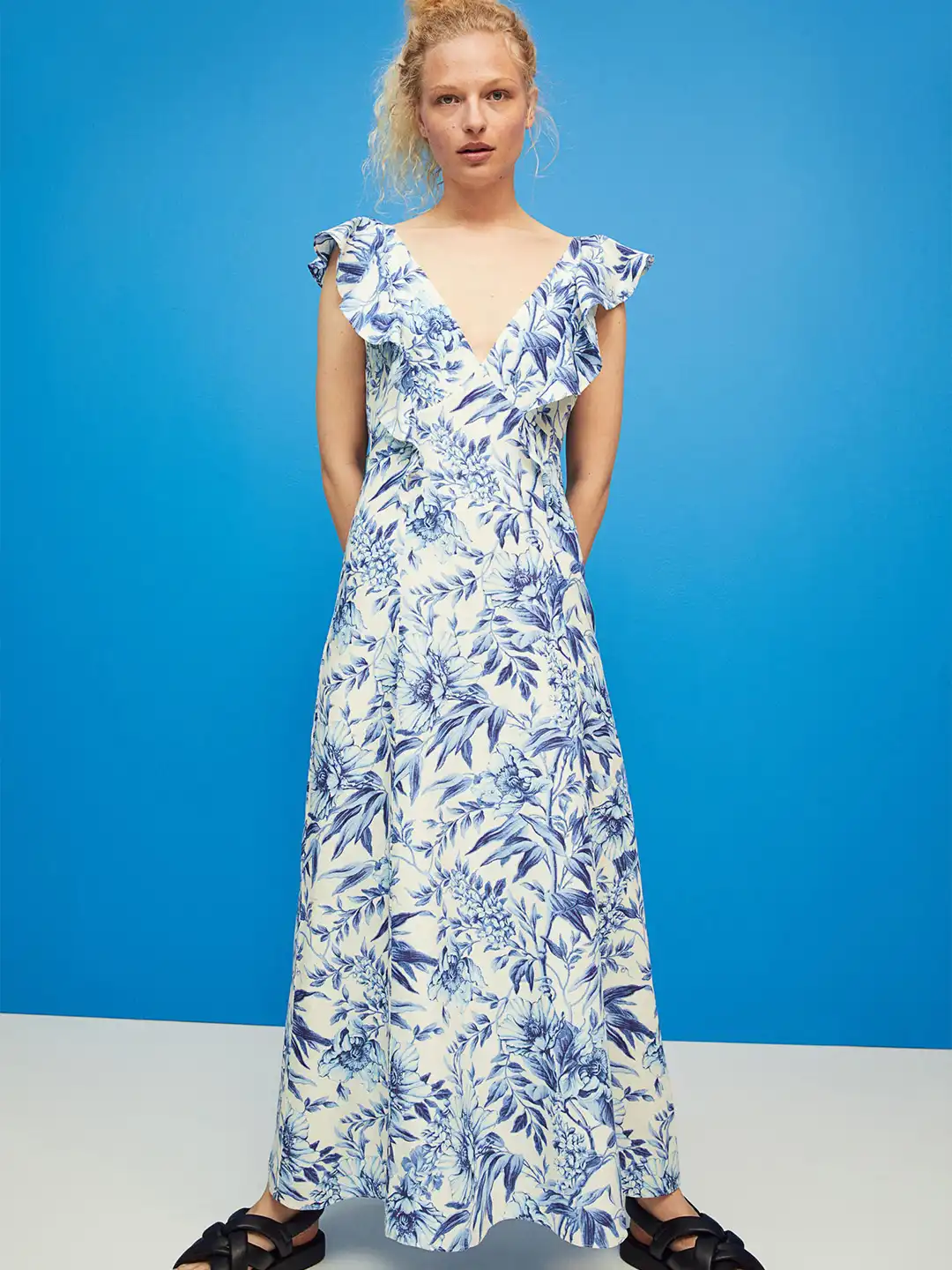 Buy H&M Women Blue Printed Linen-Blend Flounced Dress - Dresses for Women 18084434 | Myntra Buy H&M Women Blue Printed Linen-Blend Flounced Dress - Dresses for Women 18084434 | Myntra