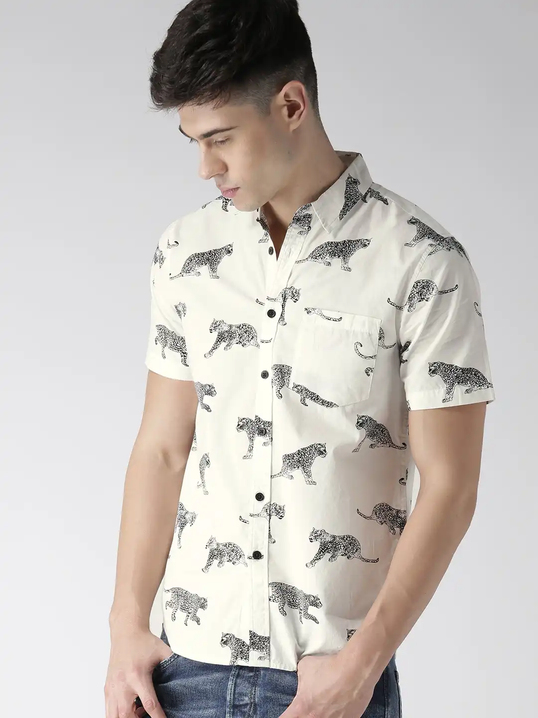 Buy FOREVER 21 Men White Leopard Print Casual Shirt - Shirts for