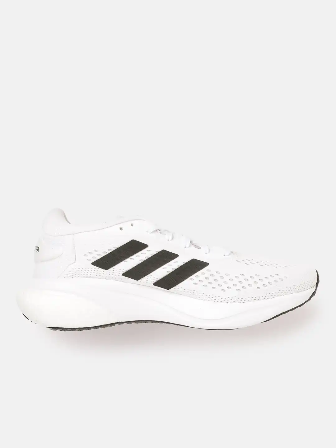 ３１　2 Buy ADIDAS Men Grey & Black Woven Design Supernova 2 Running Shoes