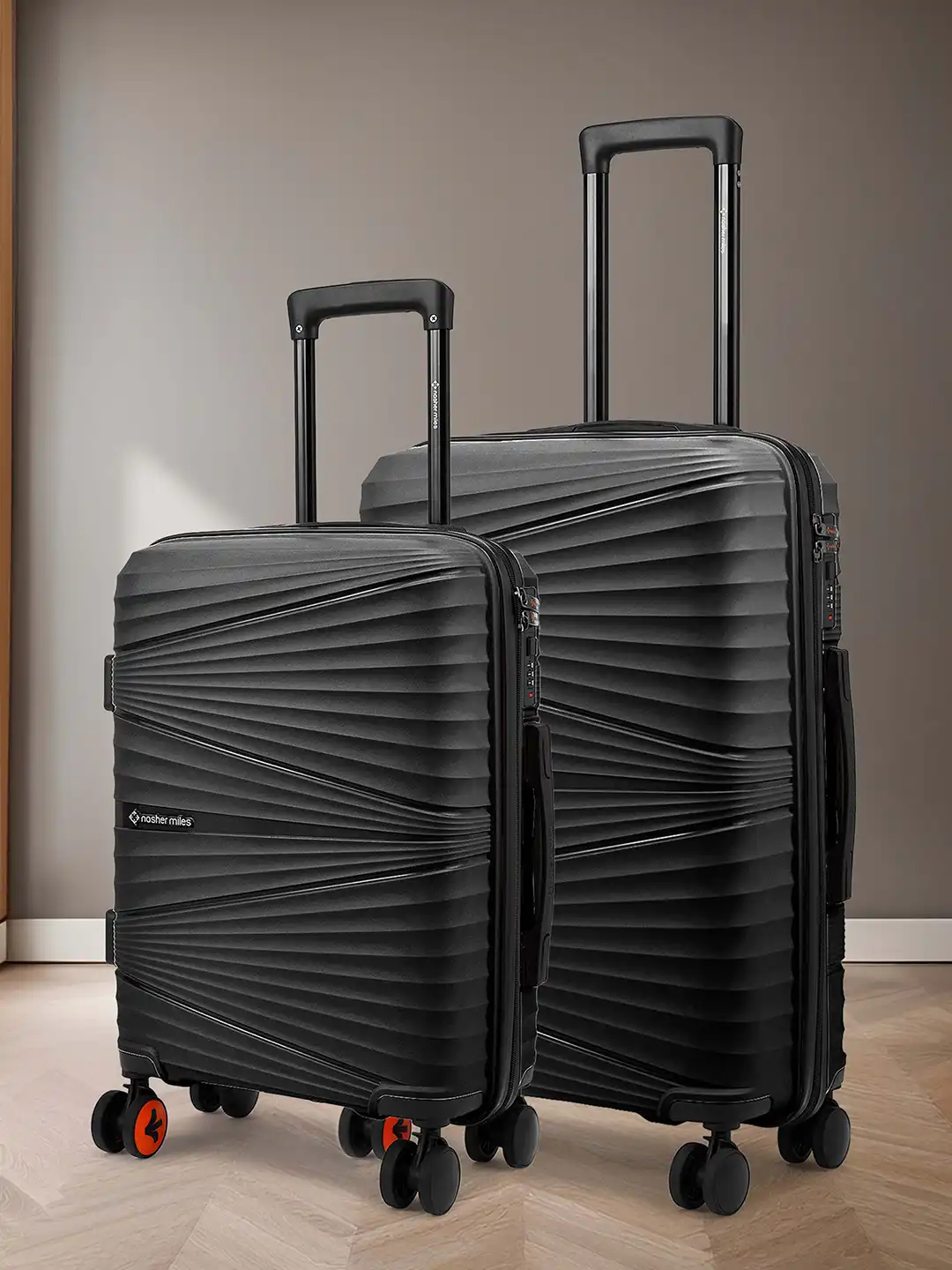 Buy Nasher Miles Set of 2 Black Mumbai Hardside Luggage Bag 55cm